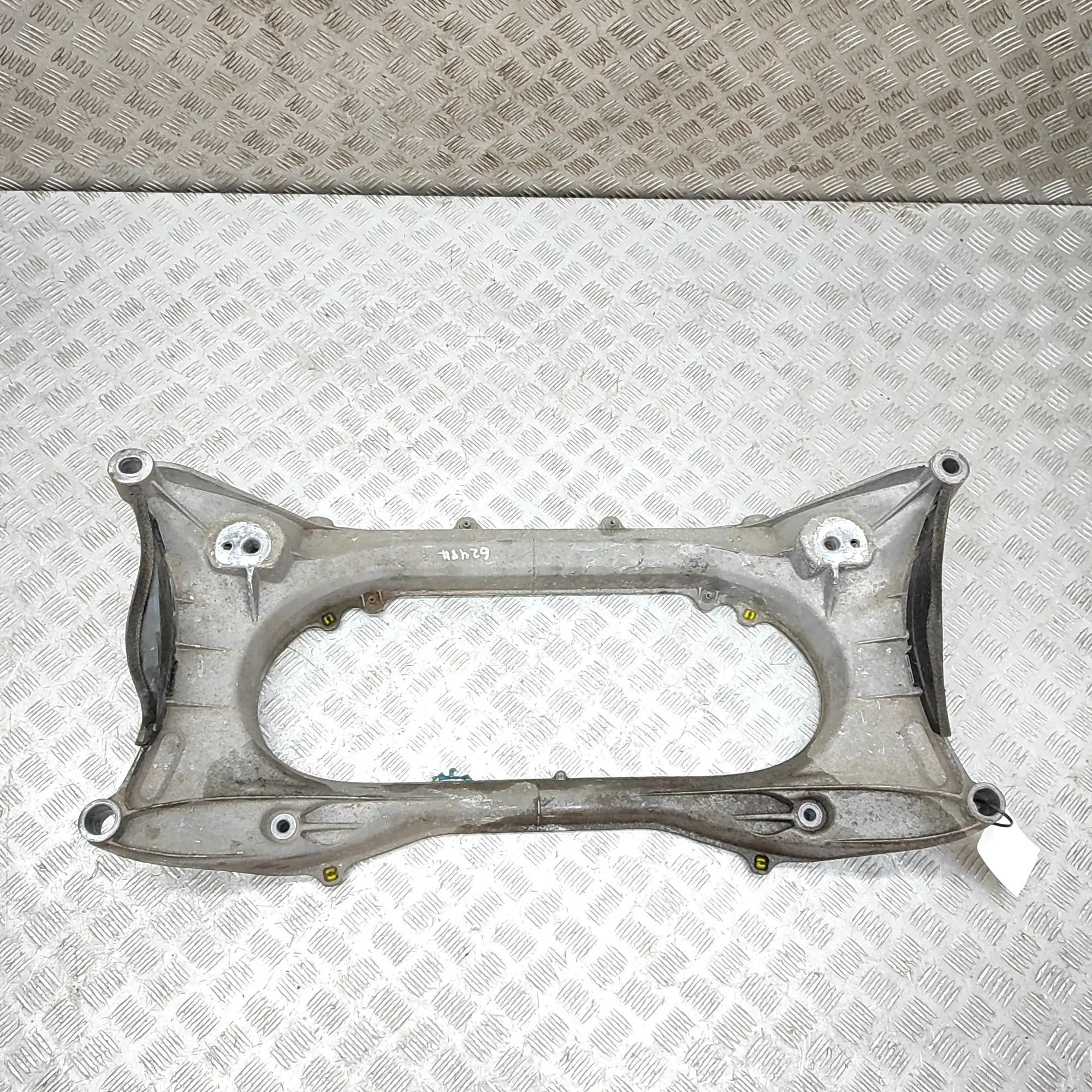 Lexus GS Front subframe Front subframe — LEXUS GS (_L1_) (2011-...) — 5...