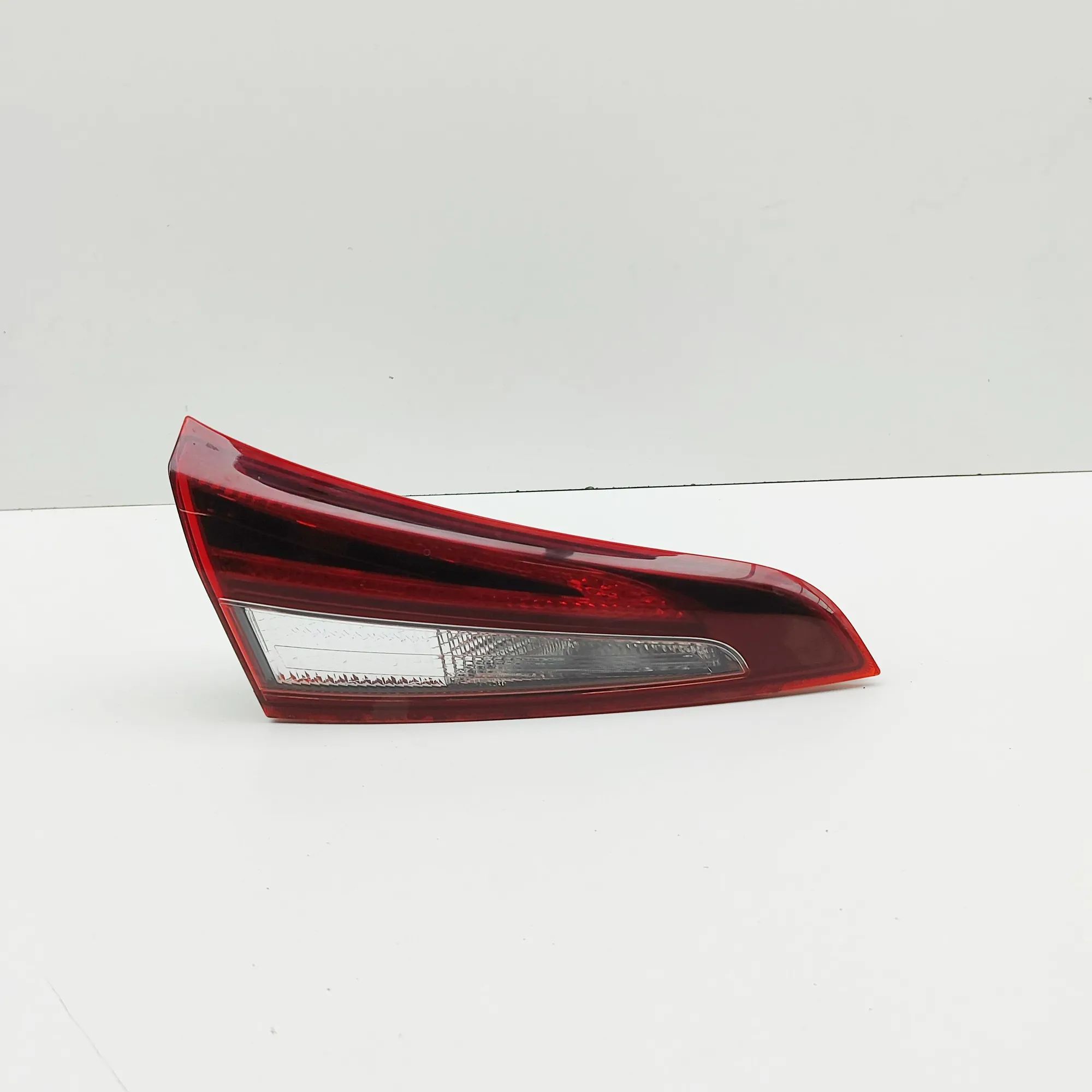 Kia Soul Left Side Tailgate Tail Light Left Side Tailgate Tail Light — KIA SOUL (III S...