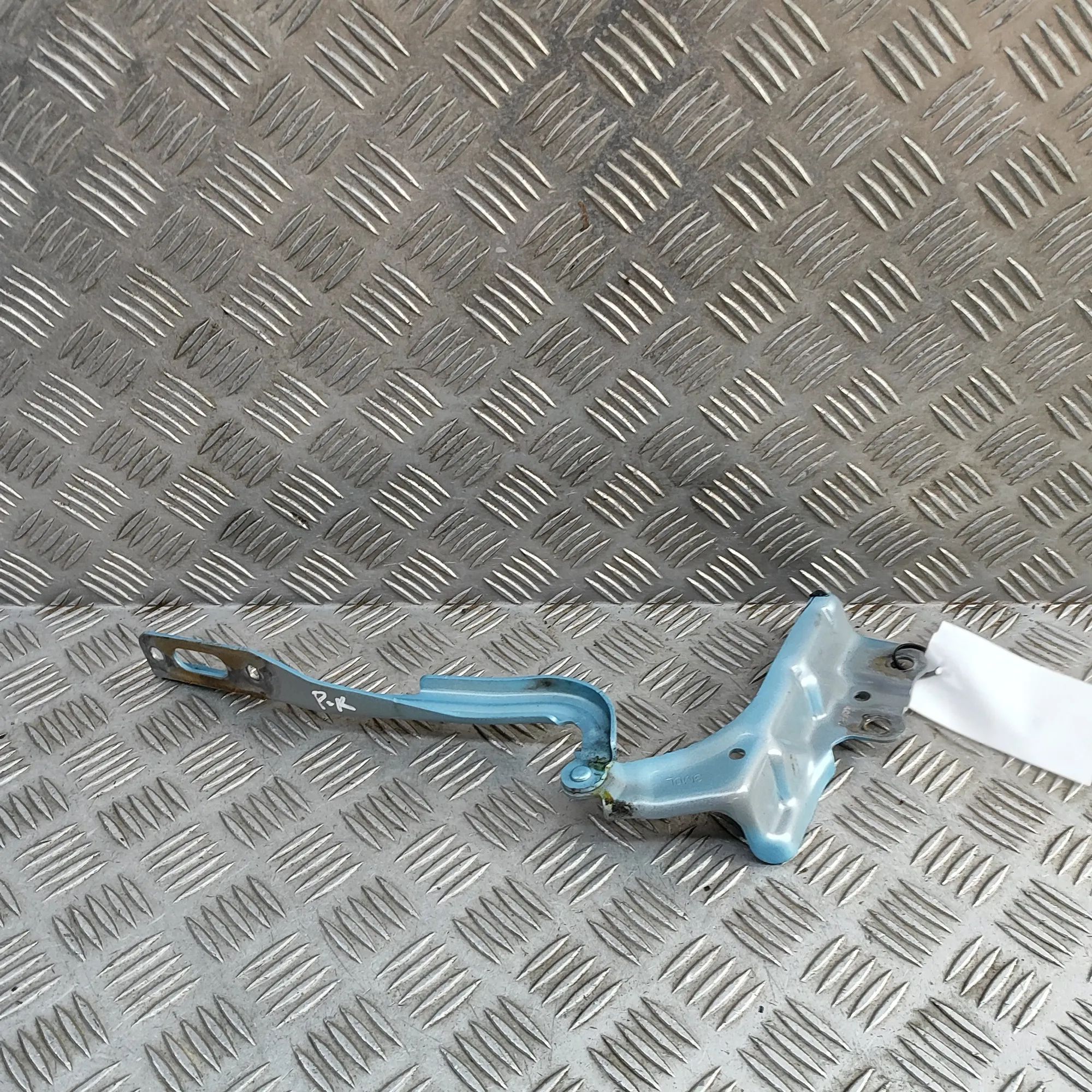 Honda HR-V / e:Ny1 Bonnet hinge — front left