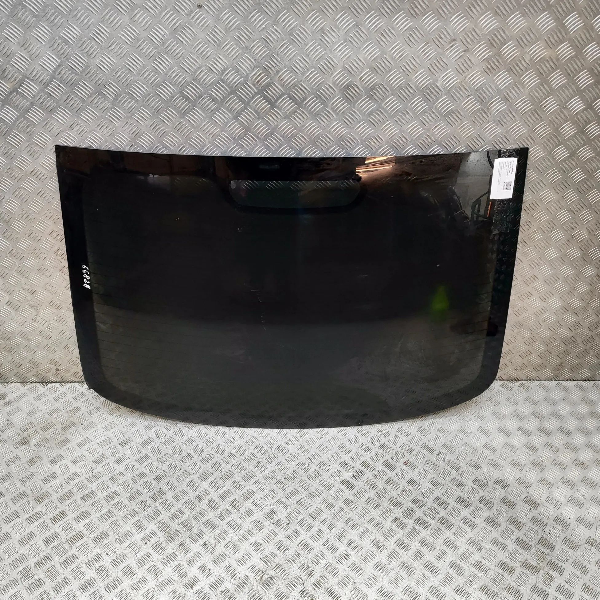 Hyundai i40 Rear Window glass Rear window glass — HYUNDAI I40 (VF) (2012-...)...