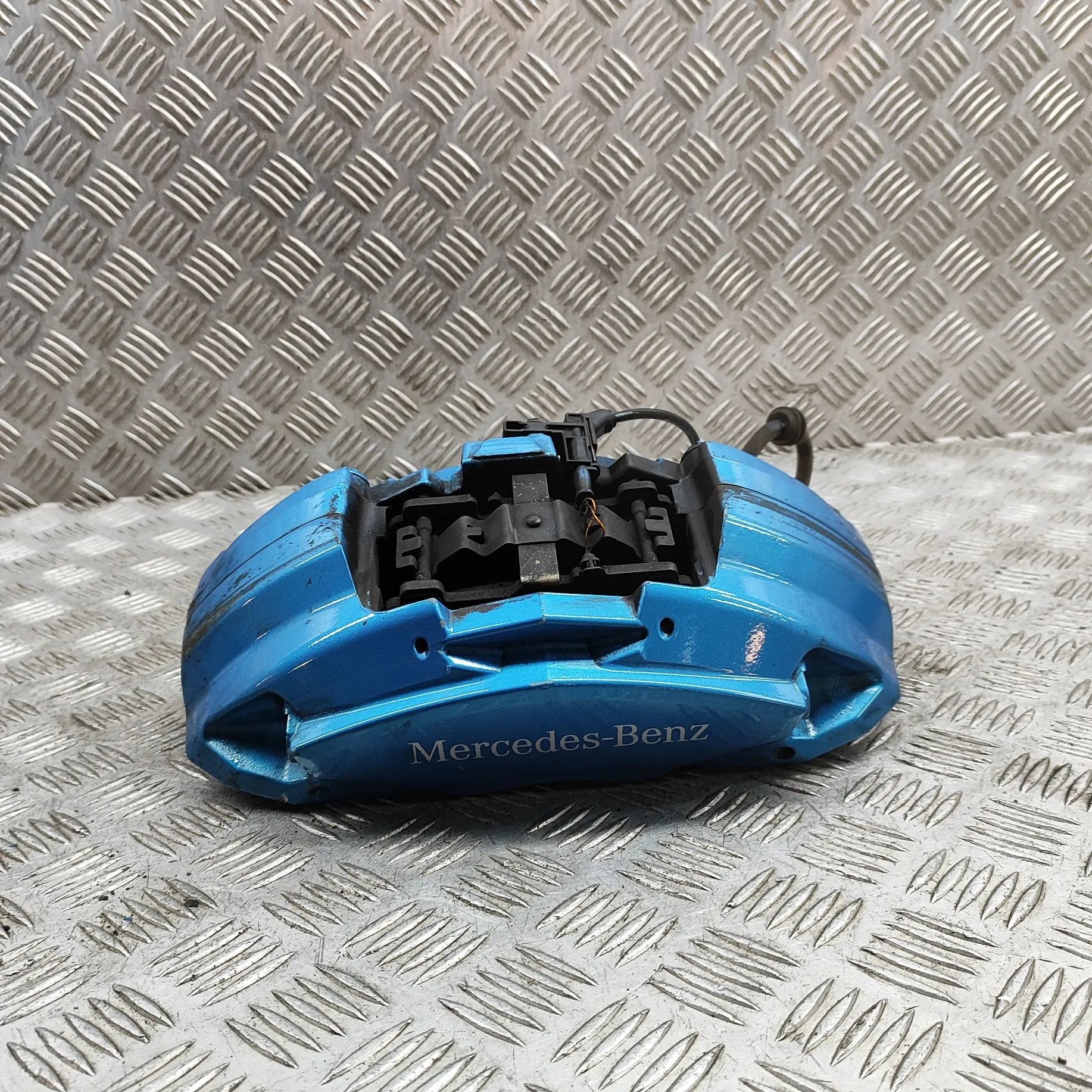 Mercedes-Benz A (W176) Brake caliper — front right Brake caliper — front right — MERCEDES BENZ C-C...