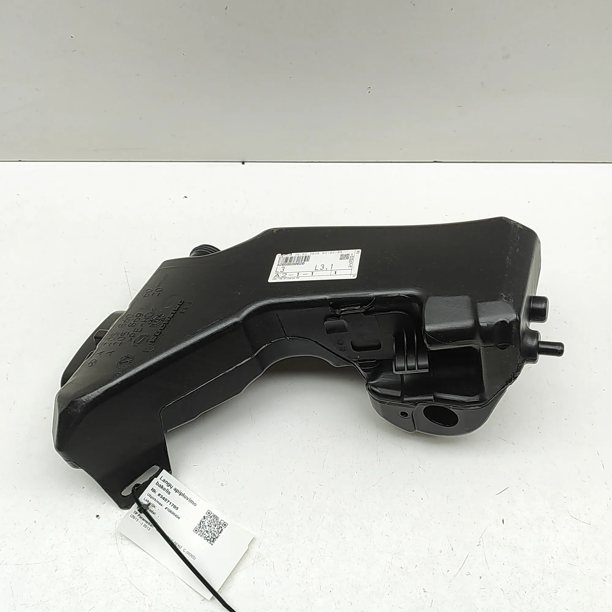 Mercedes-Benz A (W176) Window Washer Tank Window Washer Tank — MERCEDES BENZ C-CLASS (W20...