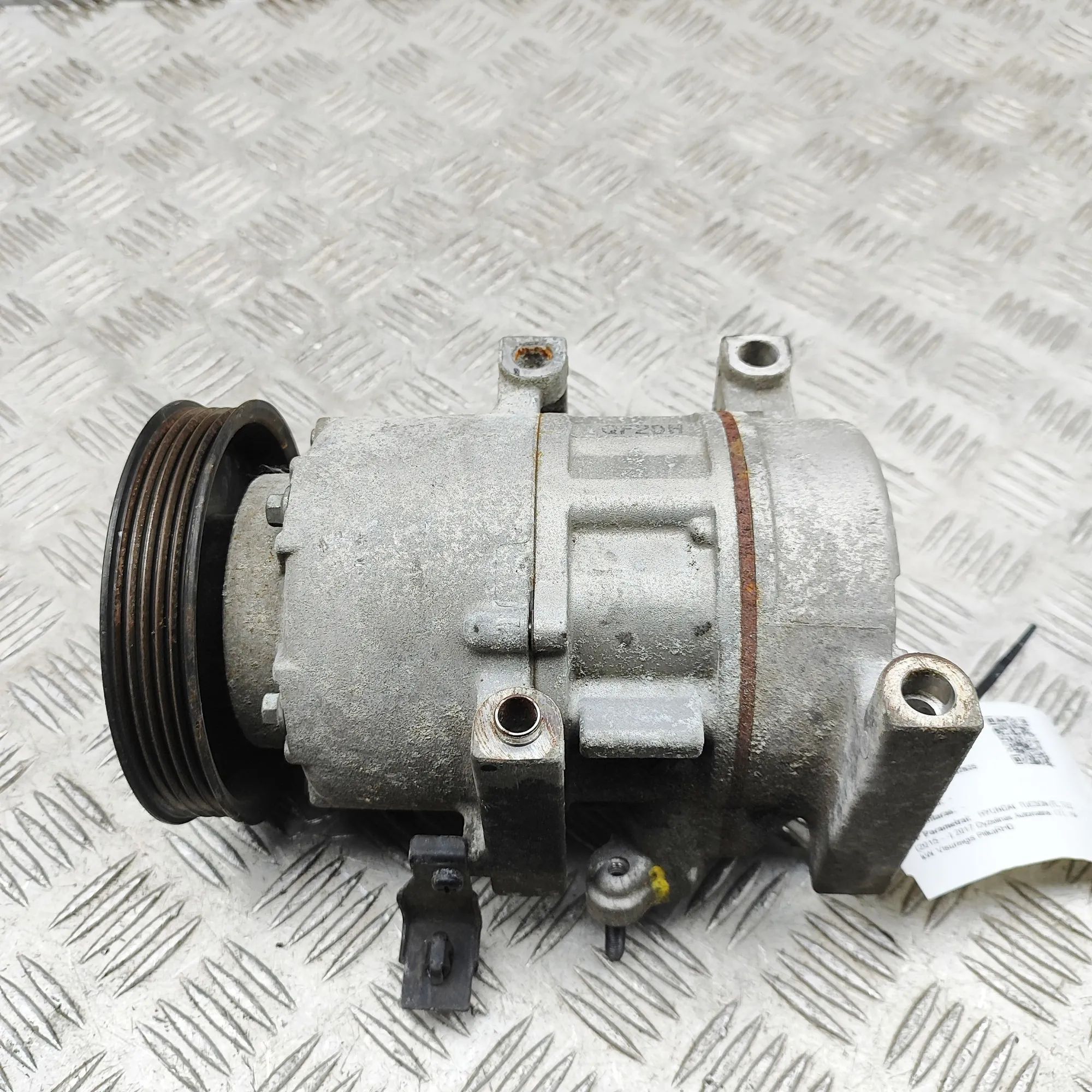 Hyundai Tucson Air-conditioning compressor Air-conditioning compressor — HYUNDAI TUCSON (T...