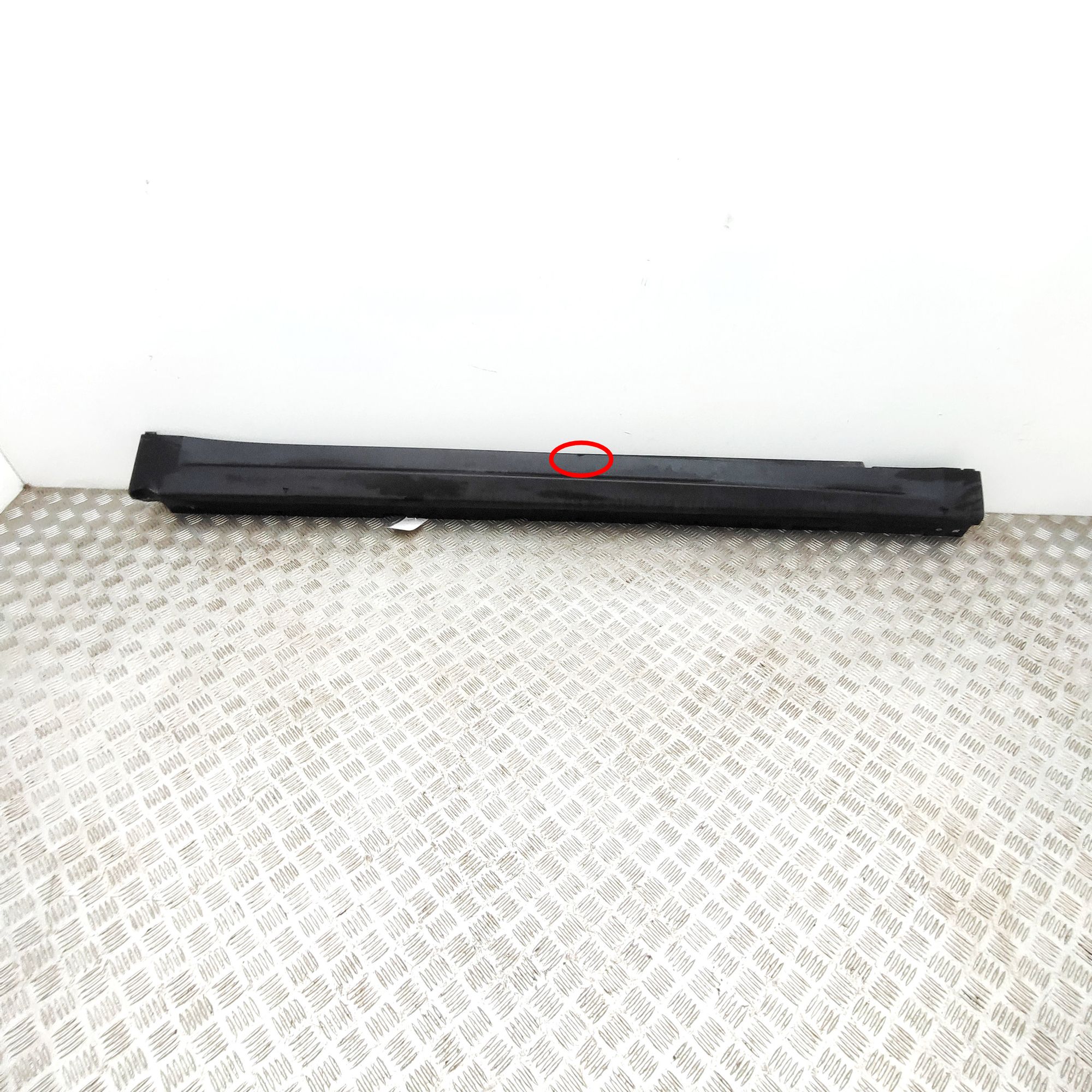 Alfa-Romeo Stelvio Right Side Plastic Sideskirt Cover Right Side Plastic Sideskirt Cover — ALFA ROMEO...