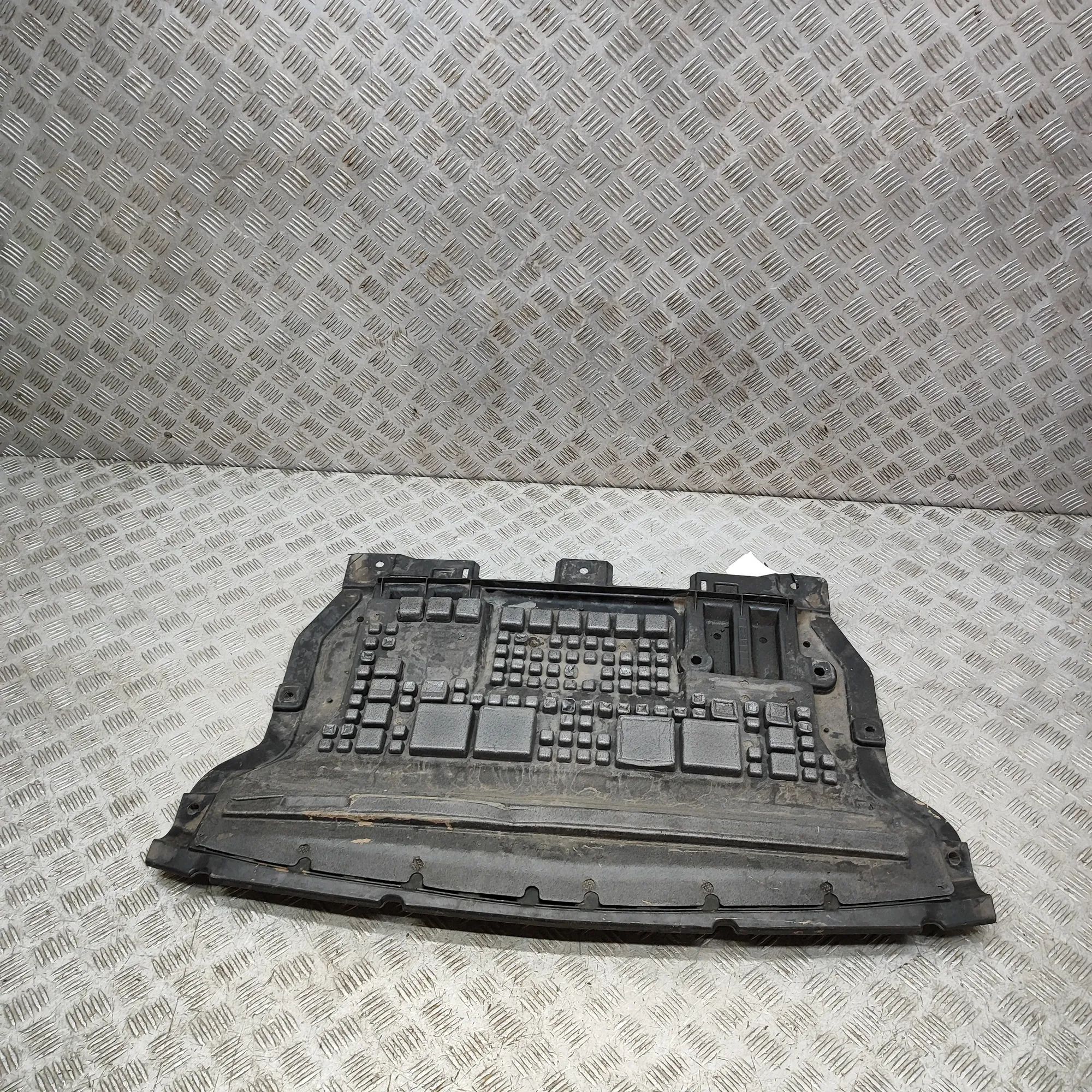 Mercedes-Benz A (W177) Крышка двигателя (пластик) Engine cover — MERCEDES BENZ S-CLASS (W223) (20...