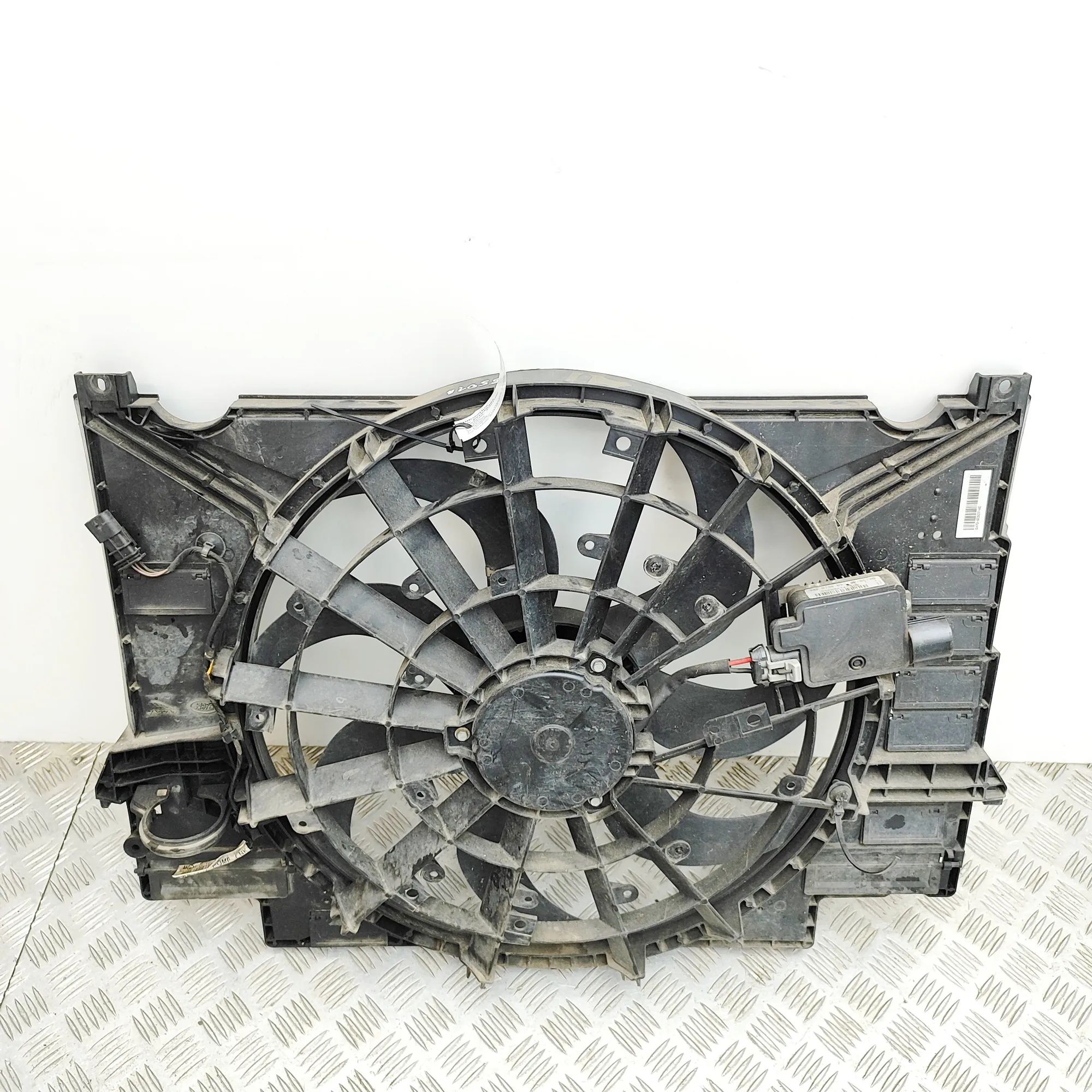 Jaguar XE Engine Cooling Fan Shroud Engine Cooling Fan Shroud — JAGUAR XE (X760) (2...