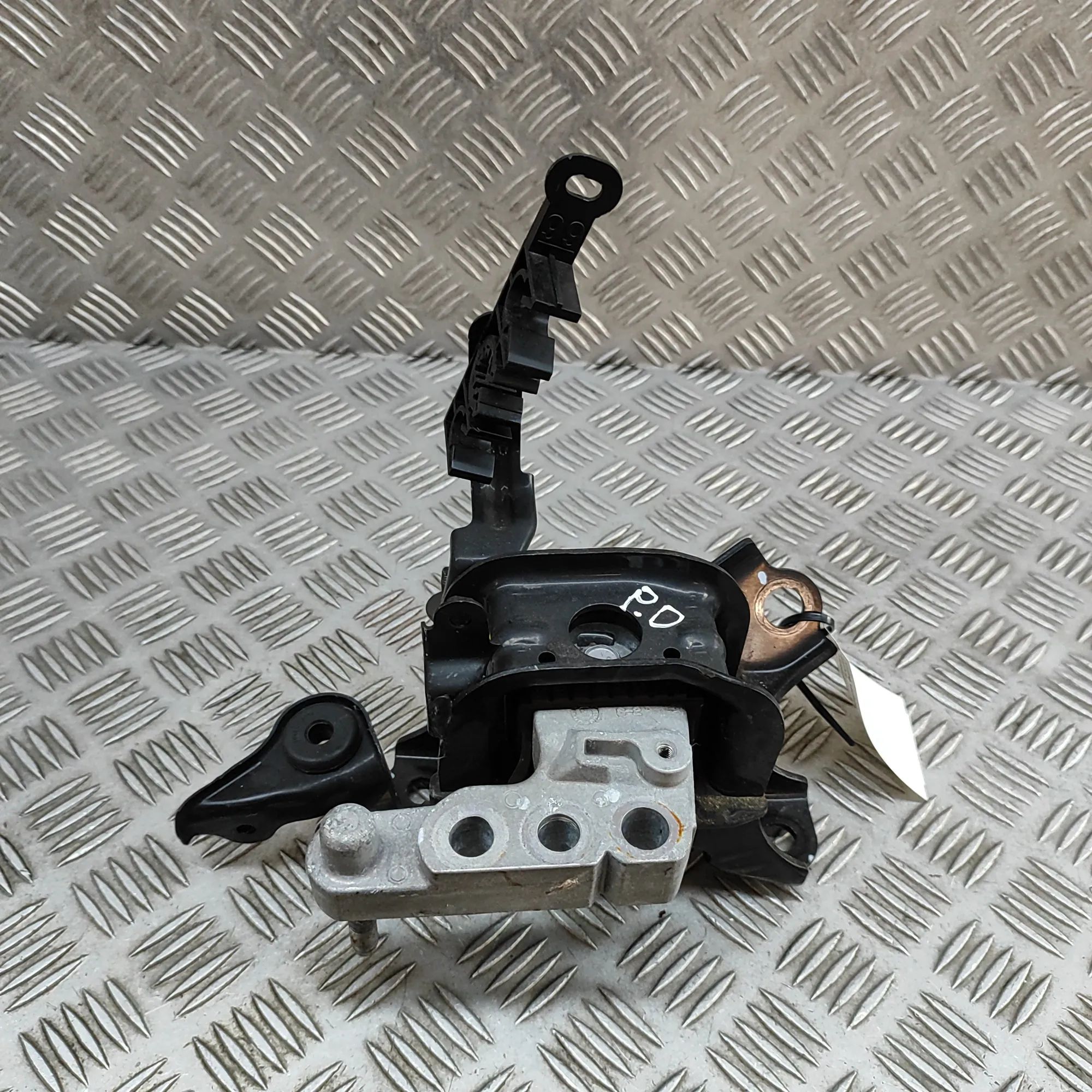 Lexus RX Right Side Engine Mount Right Side Engine Mount — LEXUS RX (_LA1_, _LH1...