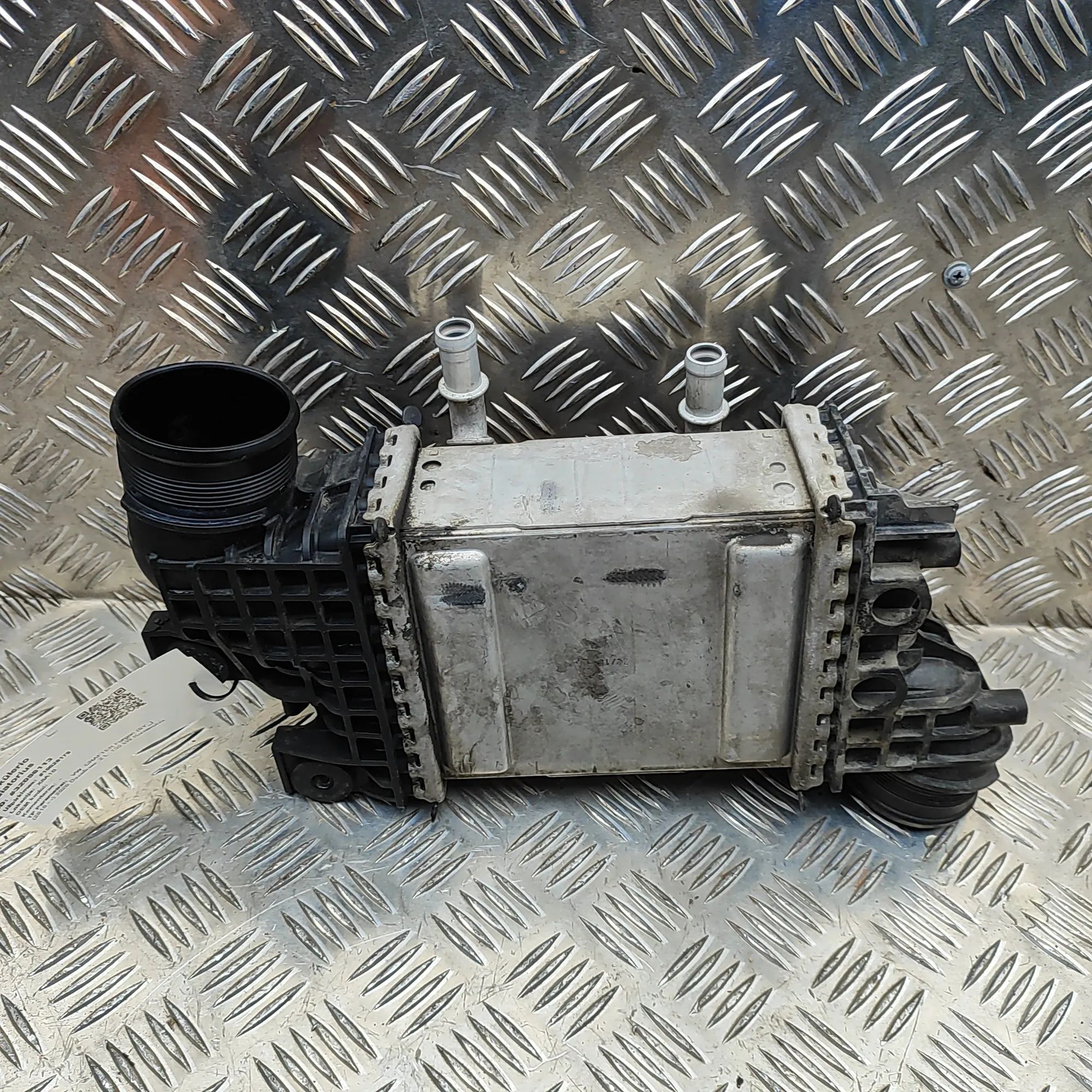 Volkswagen Crafter Intercooler radiator Intercooler radiator — VW CRAFTER (Van SY_) (20...