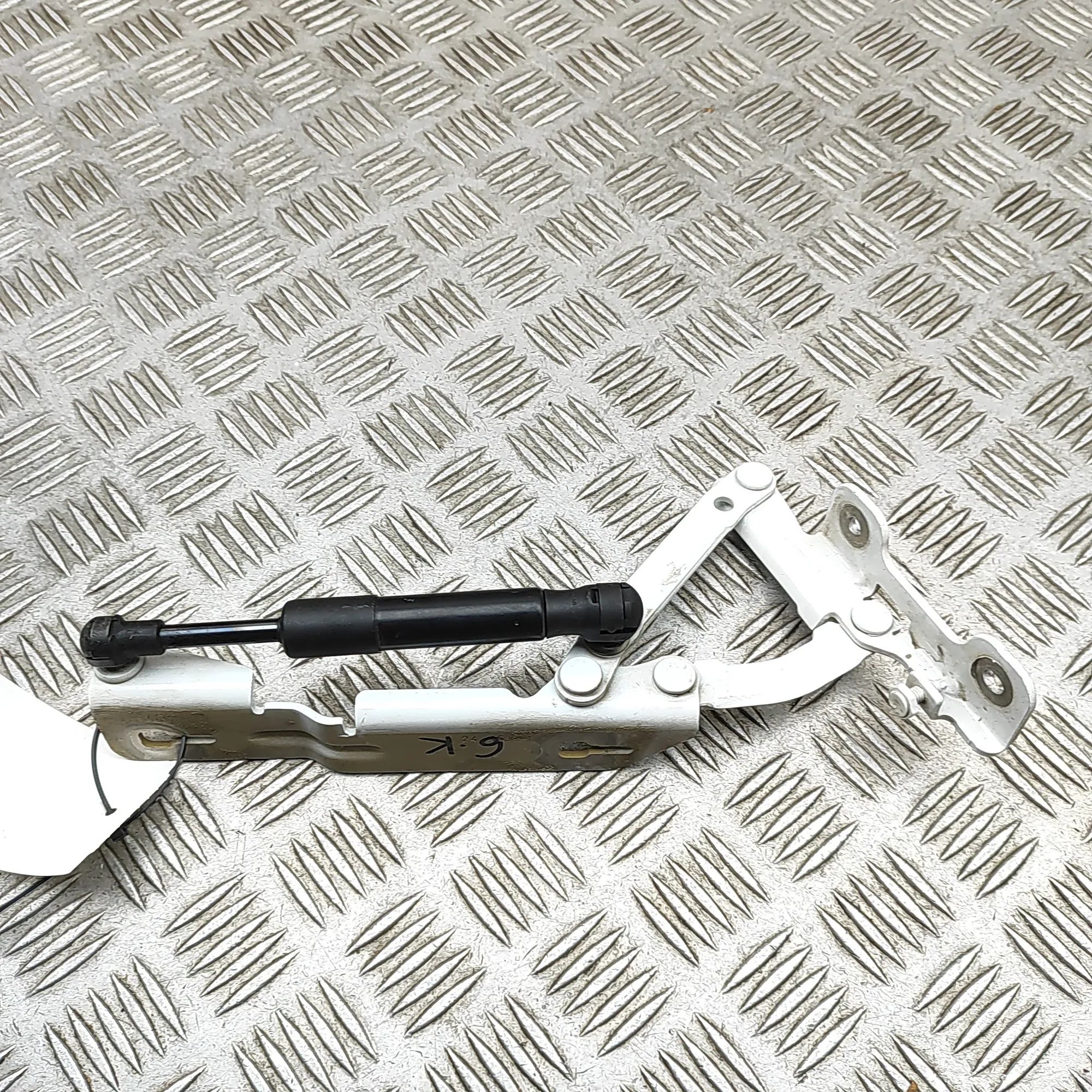 Porsche 911 (991) Left Side Bootlid Hinge Left Side Bootlid Hinge — PORSCHE 911 (991) (20...