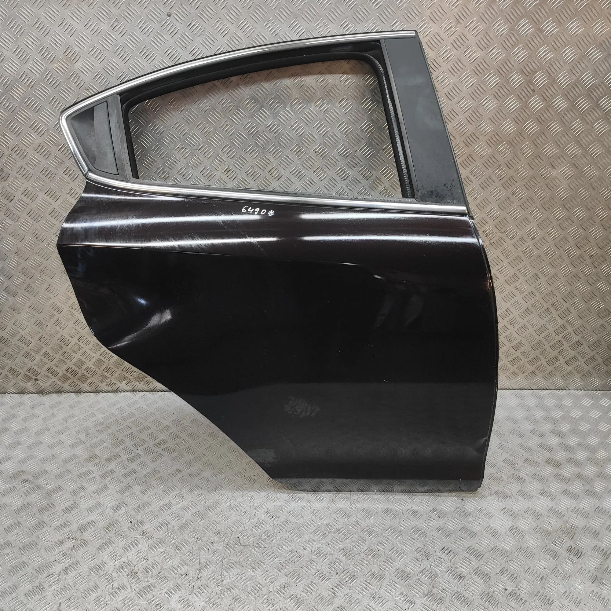 Alfa-Romeo Giulietta (940) Door — rear right Door — rear right — ALFA ROMEO GIULIETTA (940_)...