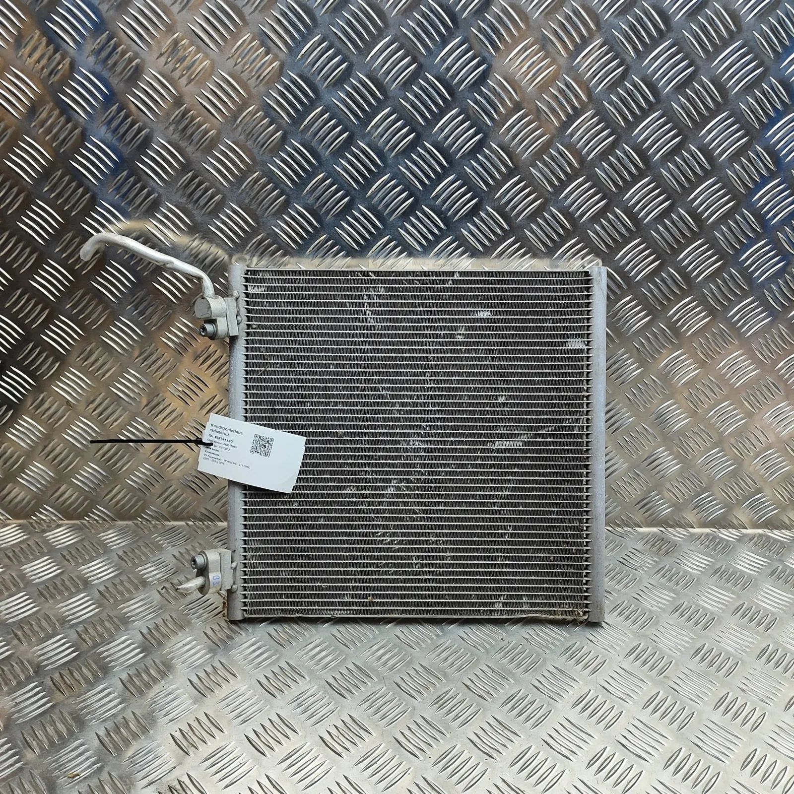 Porsche 911 (991) A/C Air Con Radiator A/C Air Con Radiator — PORSCHE 911 (991) (2011-...