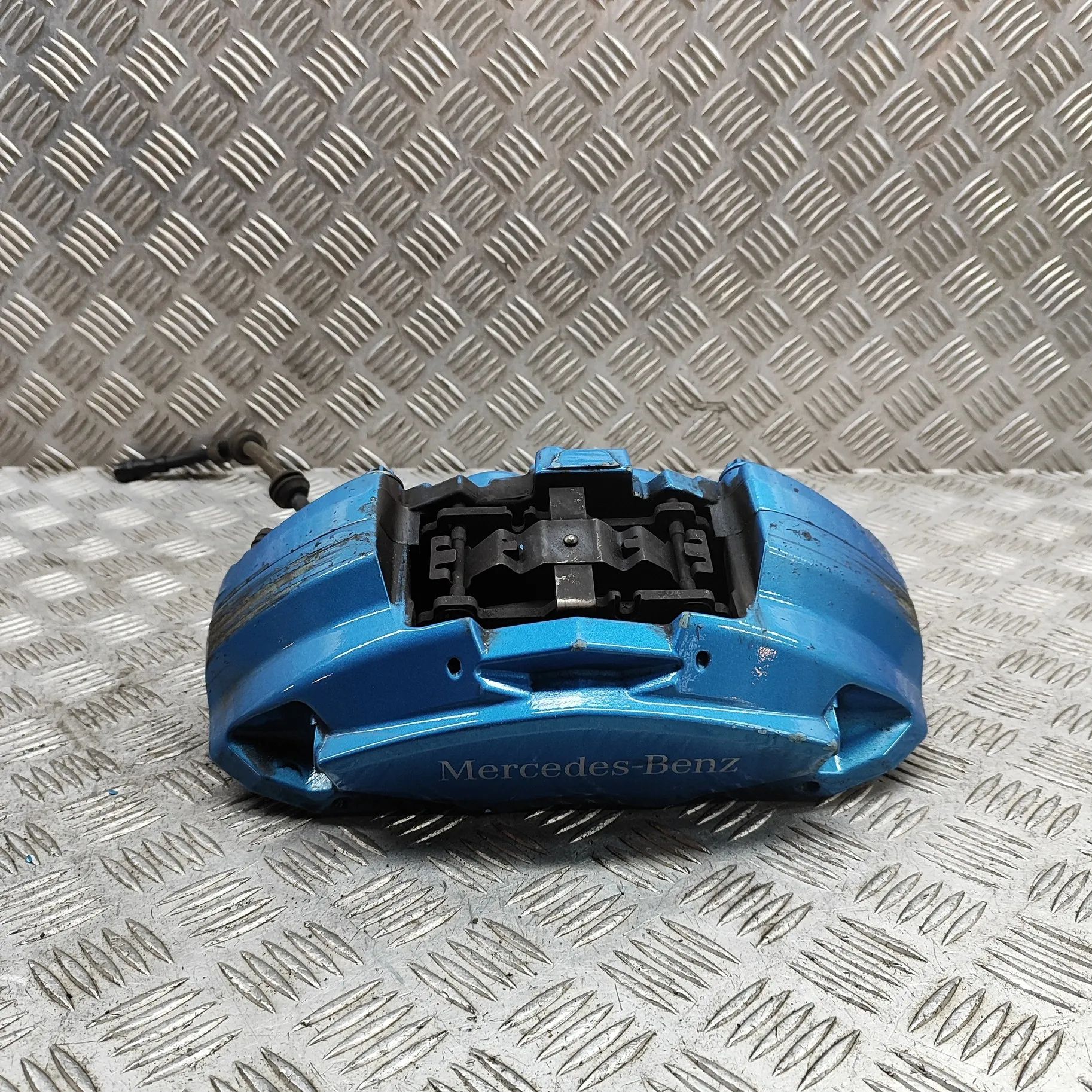 Mercedes-Benz A (W176) Brake caliper — front left Brake caliper — front left — MERCEDES BENZ C-CL...