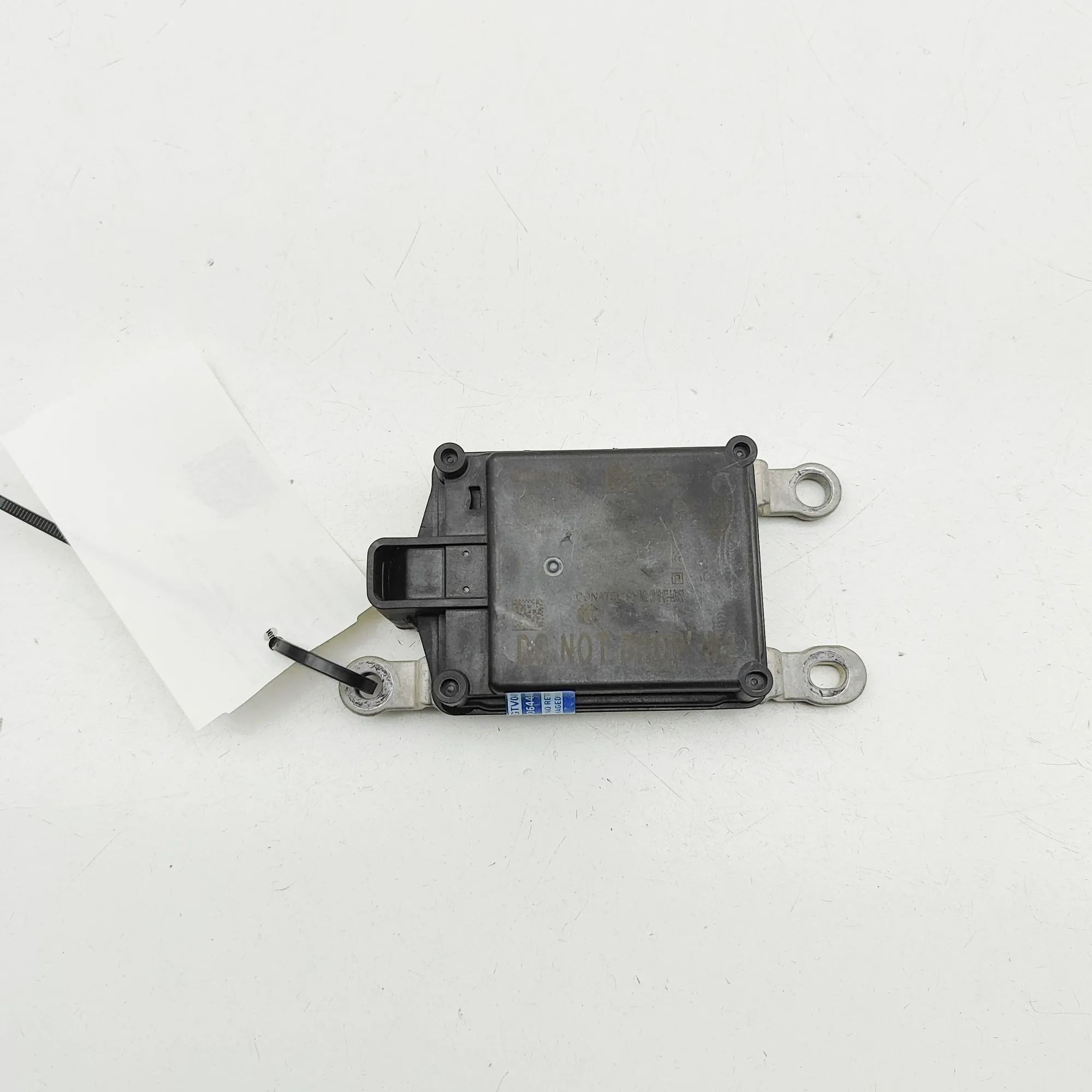 Nissan Juke Distance Radar Sensor Distance Radar Sensor — NISSAN JUKE (F16) (2019...