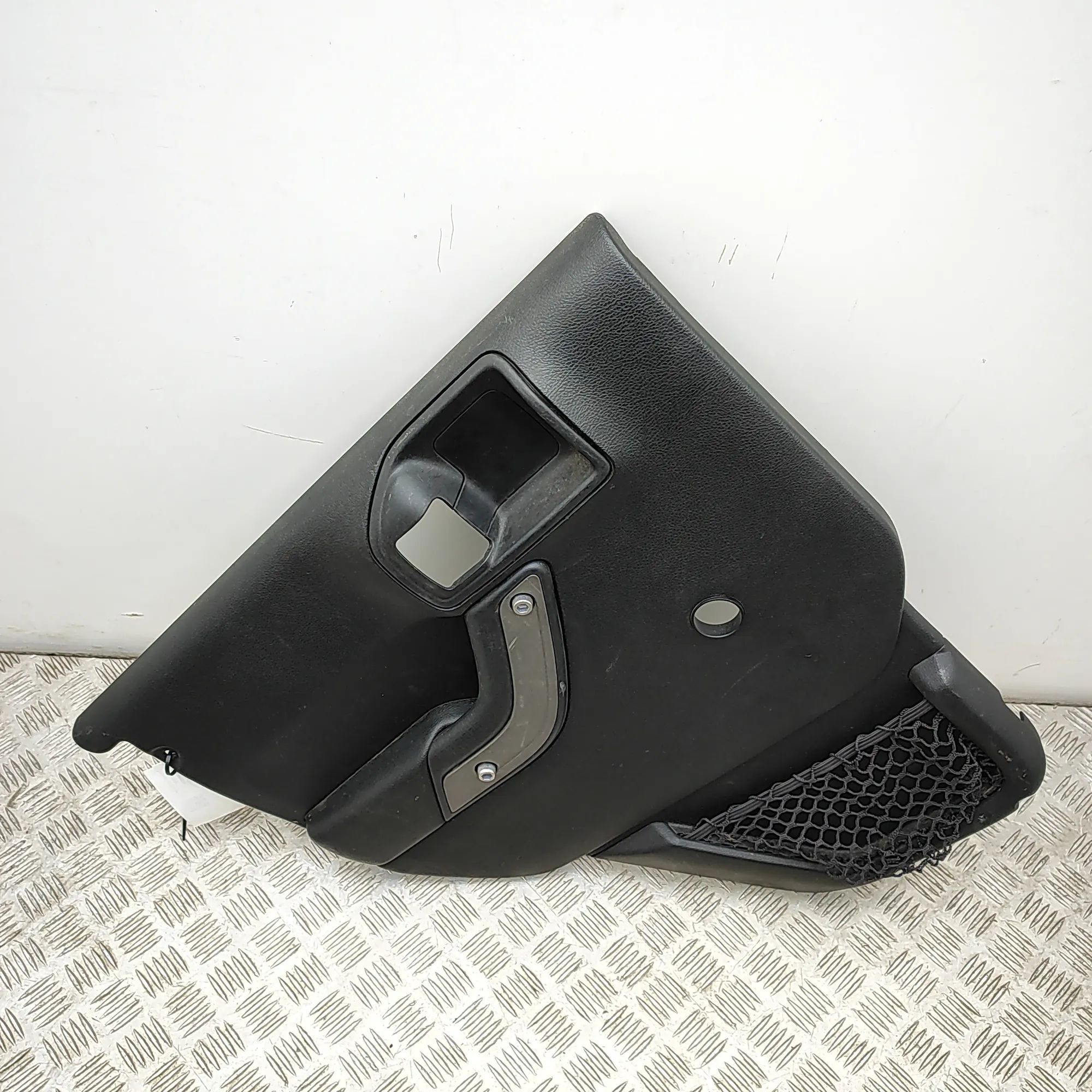 Jeep Wrangler (JK) Rear Left Door Panel Rear Left Door Panel — JEEP WRANGLER (III JK) (...
