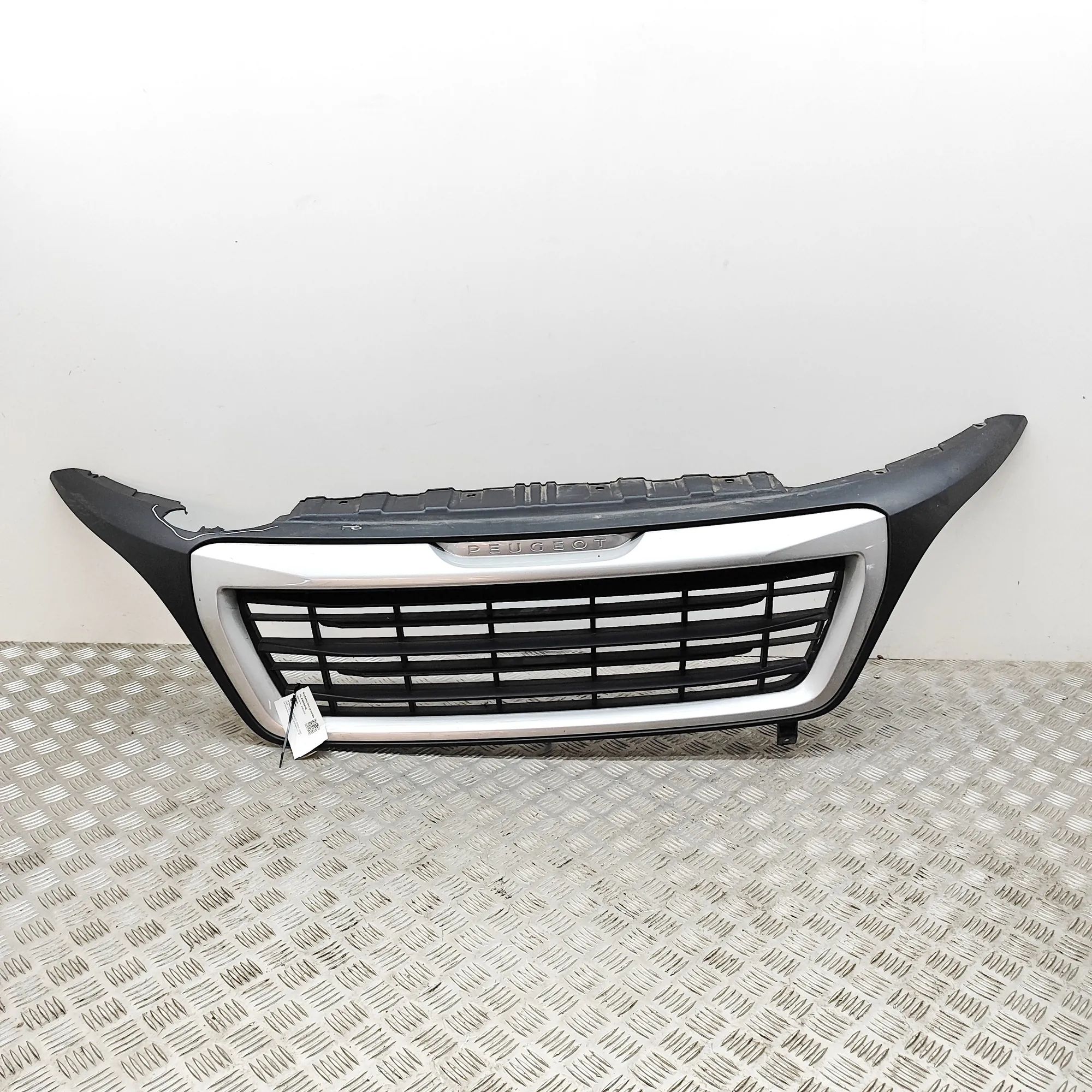Peugeot Boxer Radiator Grille Radiator grille — PEUGEOT BOXER (Van) (2006-......