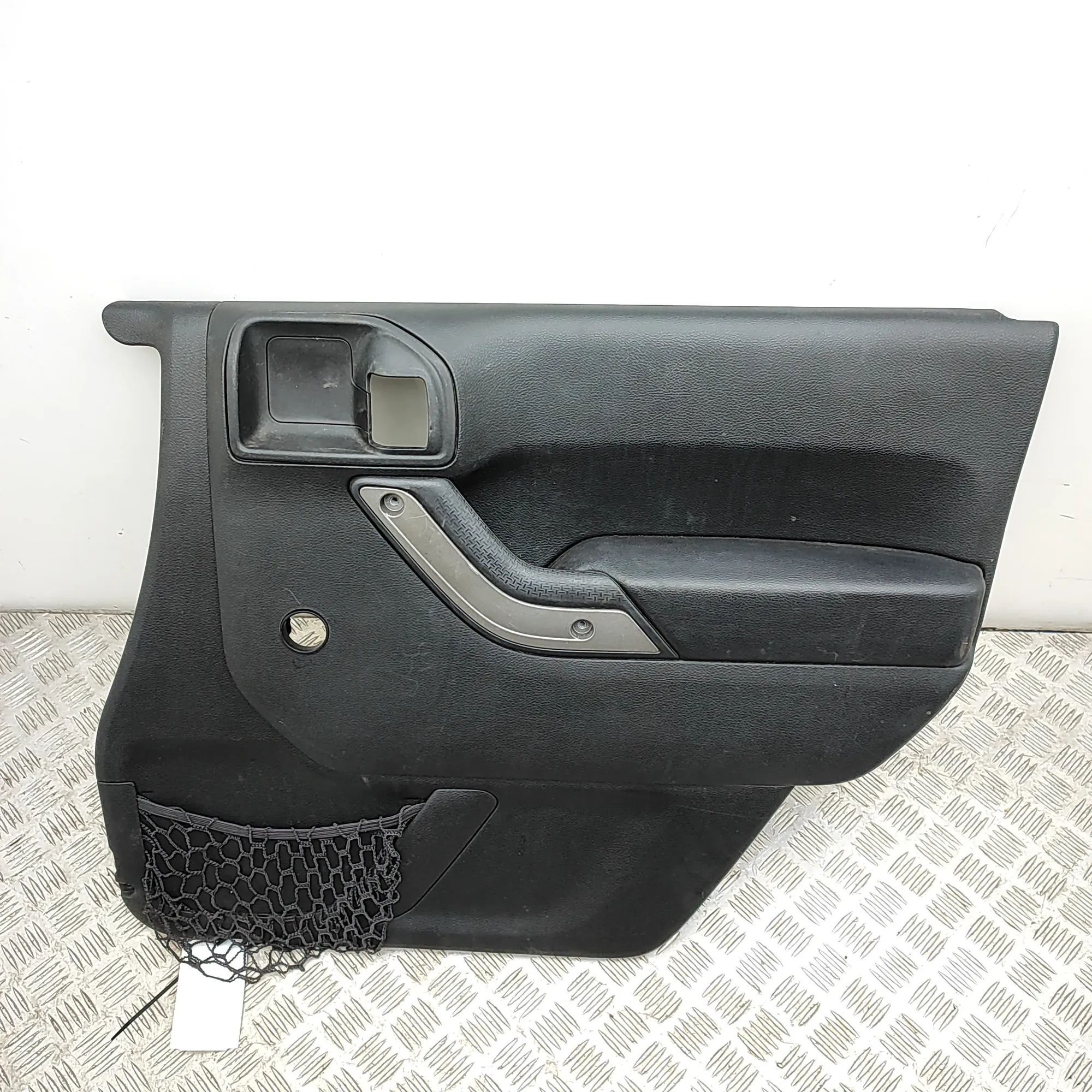 Jeep Wrangler (JK) Front Right Door Panel Front Right Door Panel — JEEP WRANGLER (III JK)...