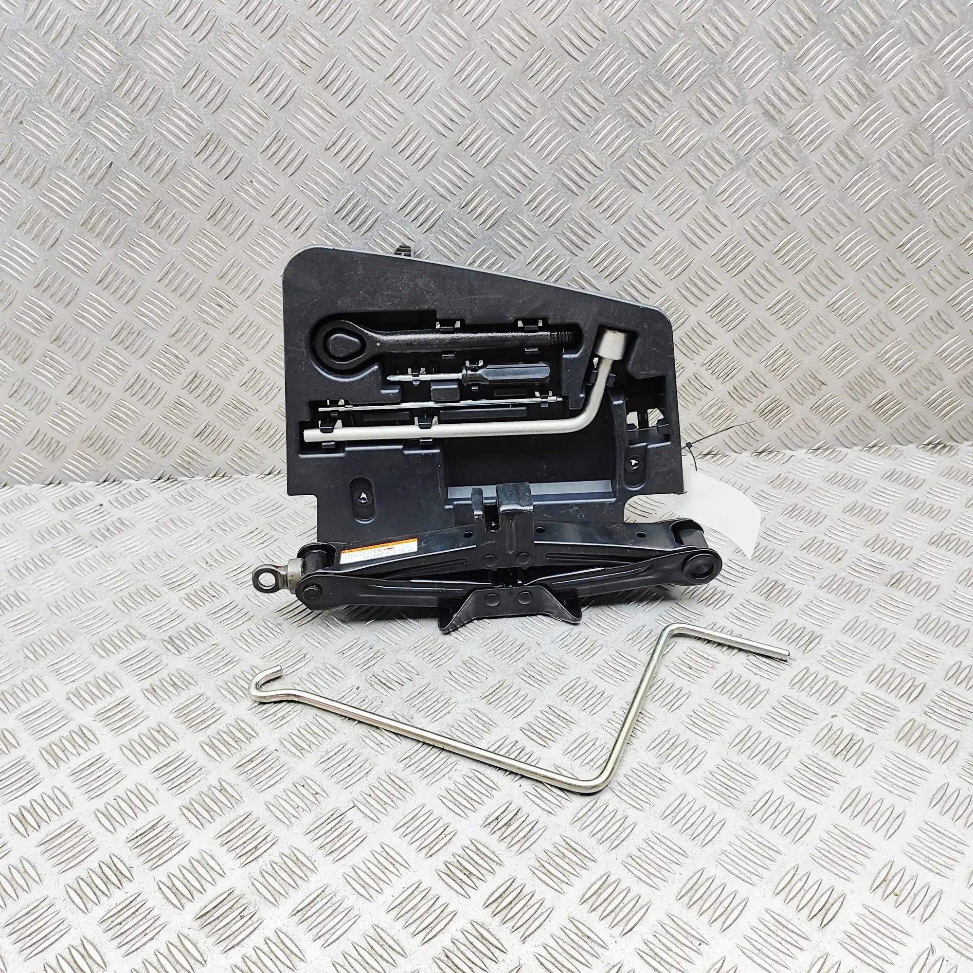 Lexus GS Lift Jack Lift Jack — LEXUS GS (_L1_) (2011-...) — 62597-...