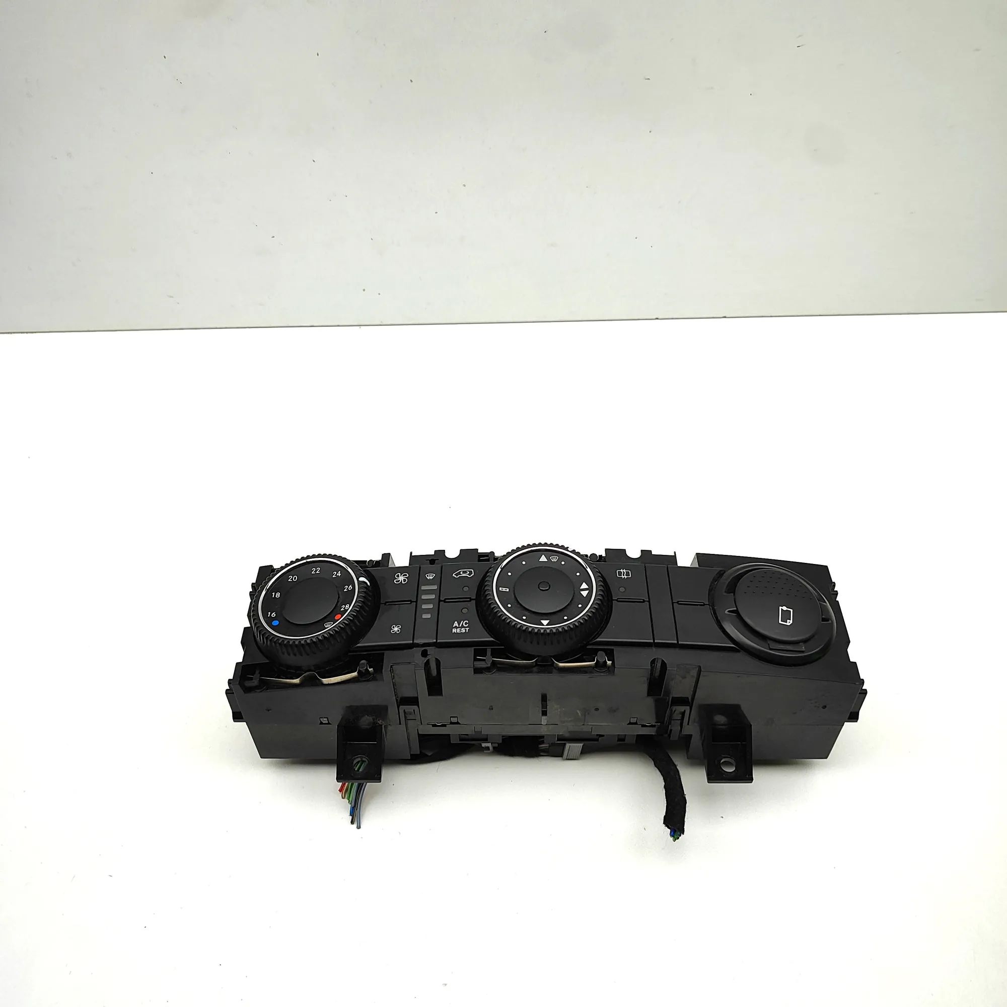 Volkswagen Crafter Climate control unit Climate control unit — VW CRAFTER (30-35 Minibu...
