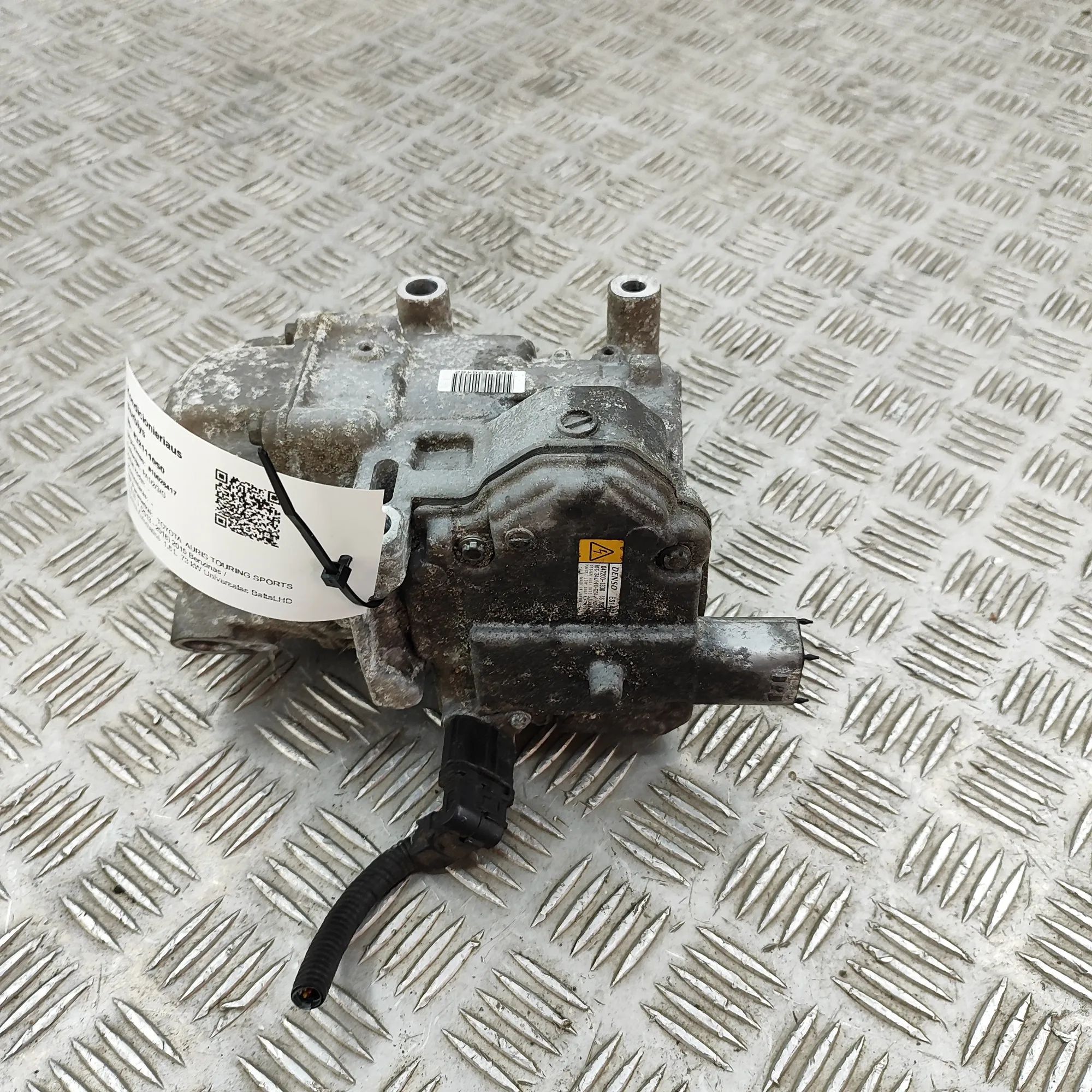 Toyota Auris Air-conditioning compressor Air-conditioning compressor — TOYOTA AURIS (TOU...