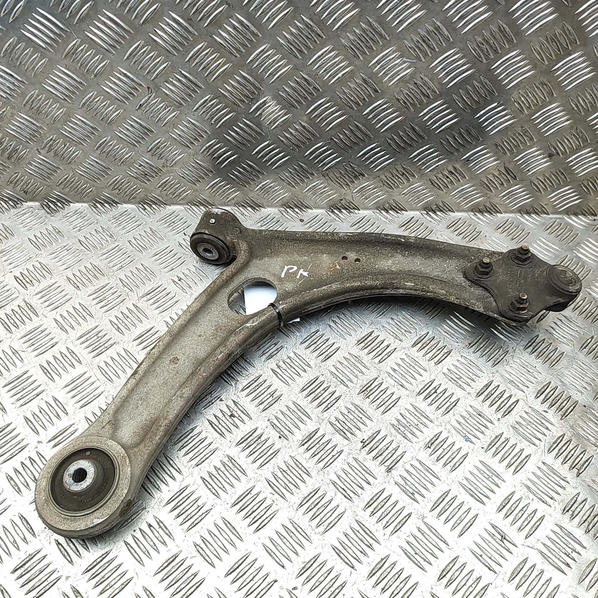 Audi TT (8S) Front Left Lower Control Arm Front Left Lower Control Arm — AUDI TT (FV3) (2...