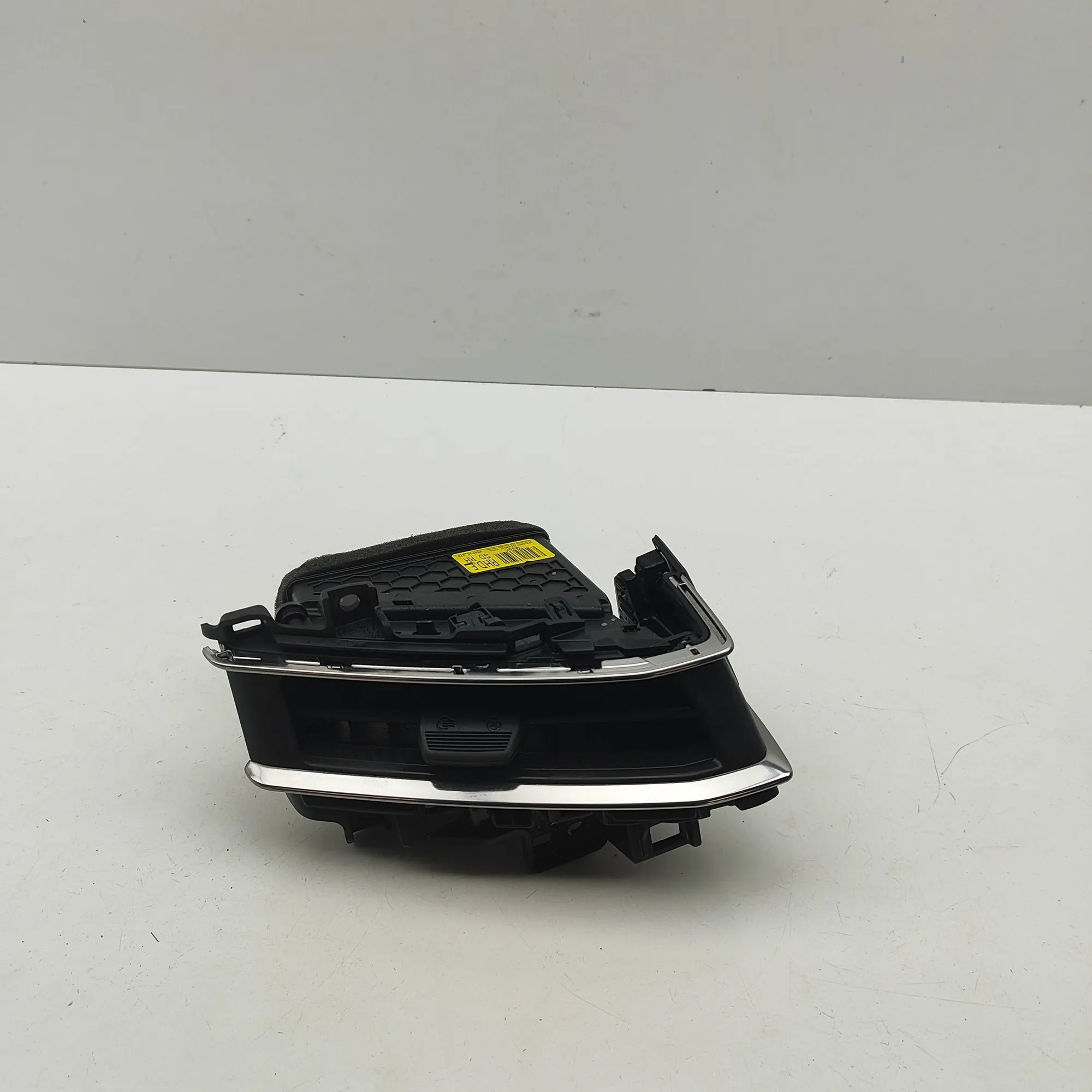 Kia EV9  Dashboard Air Vents Dashboard Air Vents — KIA EV9 (MV) (2023-...) —...