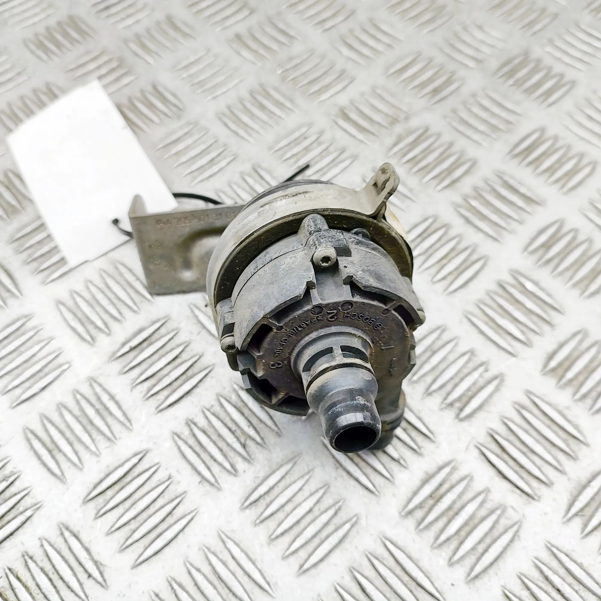 Mercedes-Benz A (W176) Auxiliary Water Pump Auxiliary Water Pump — MERCEDES BENZ C-CLASS CO...