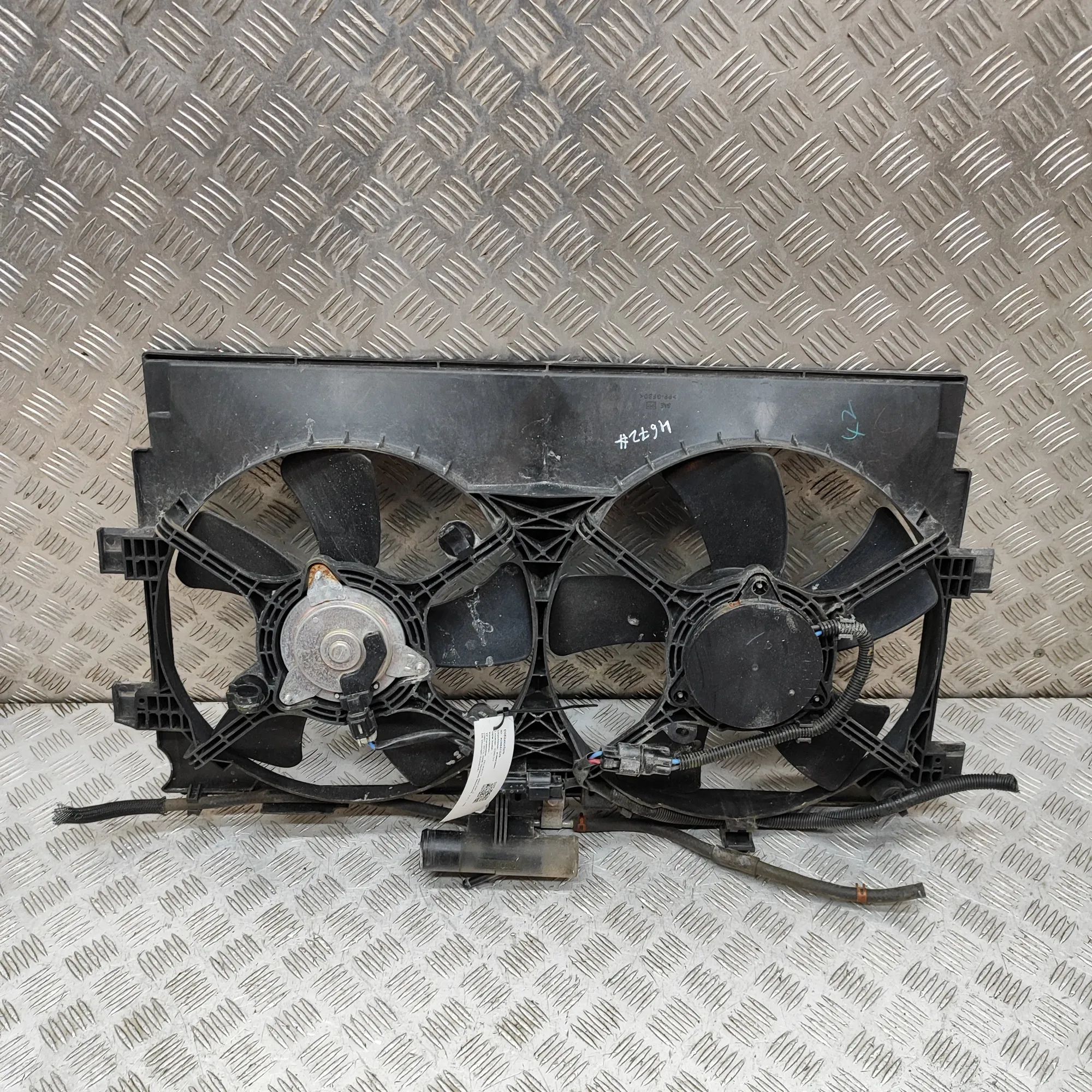 Peugeot 4007 Engine Cooling Fan Shroud Engine Cooling Fan Shroud — PEUGEOT 4007 (GP_) ...
