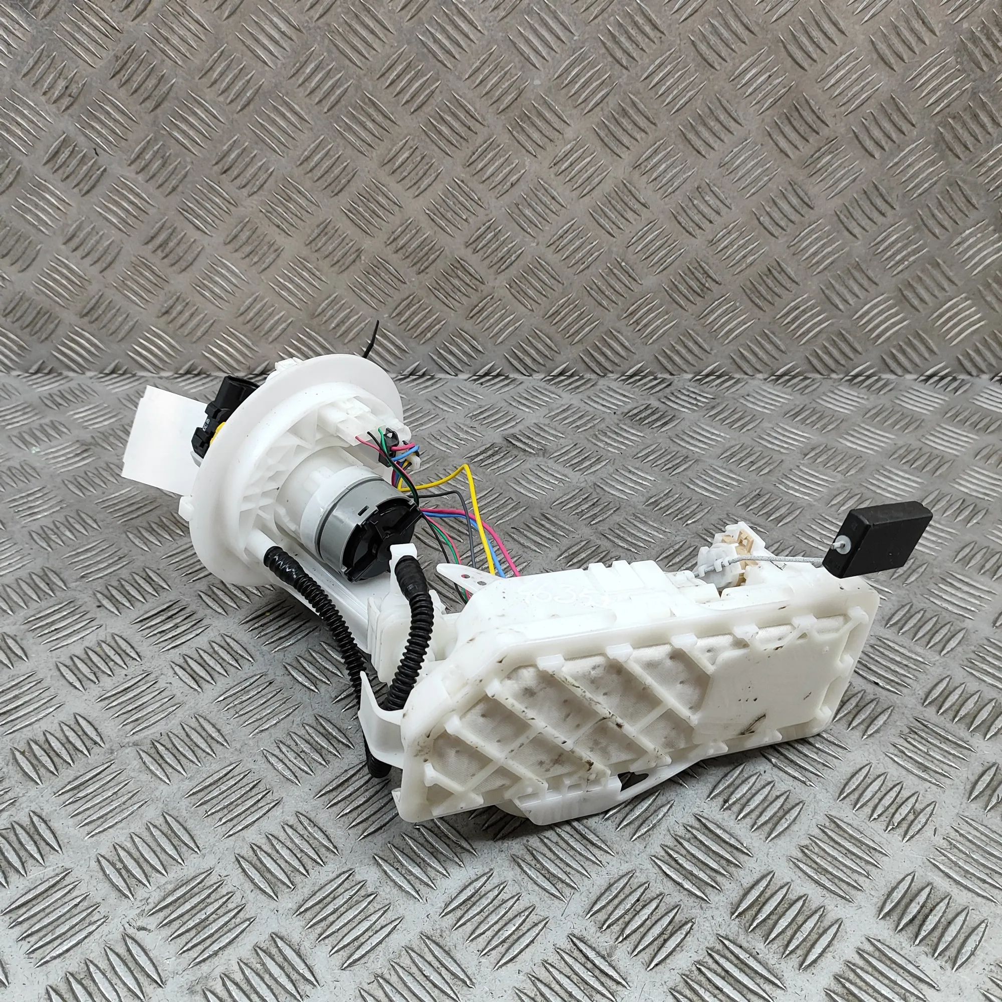 Toyota Sienna Fuel Tank Pump Fuel Tank Pump — TOYOTA SIENNA (_L4_) (2020-......