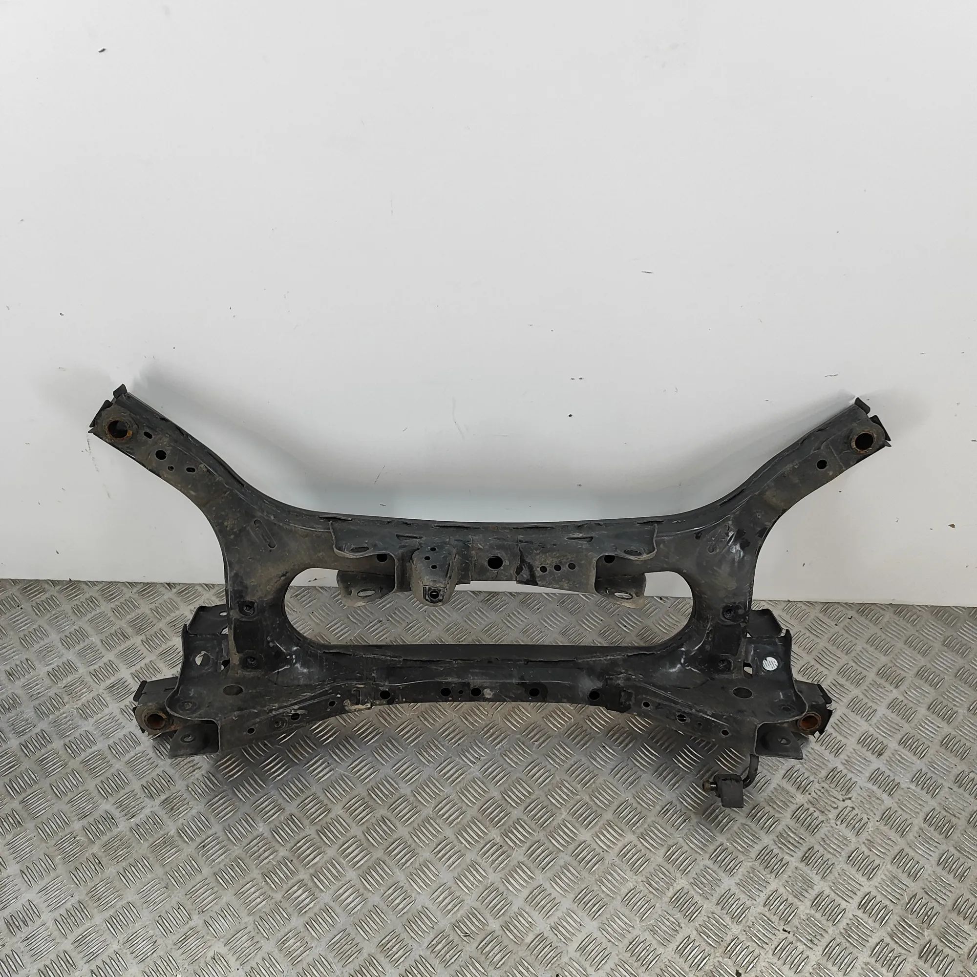 Toyota Corolla Rear subframe Rear subframe — TOYOTA COROLLA (Estate _E21_) (...