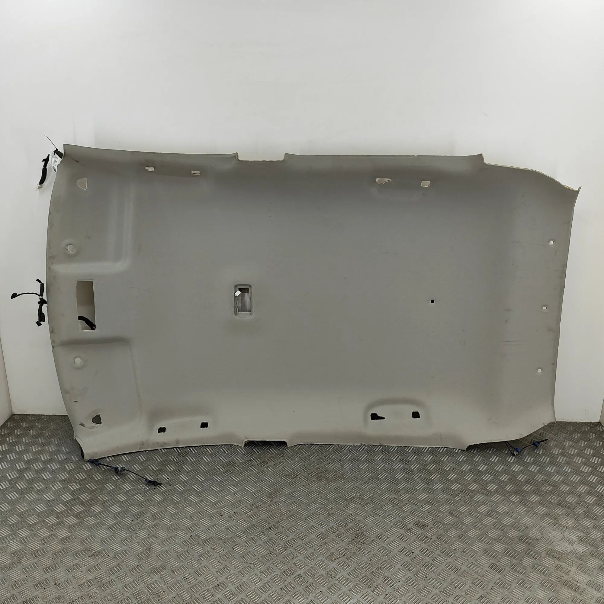 Nissan Leaf Roof Headliner Roof Headliner — NISSAN LEAF (ZE1) (2017-...) —...