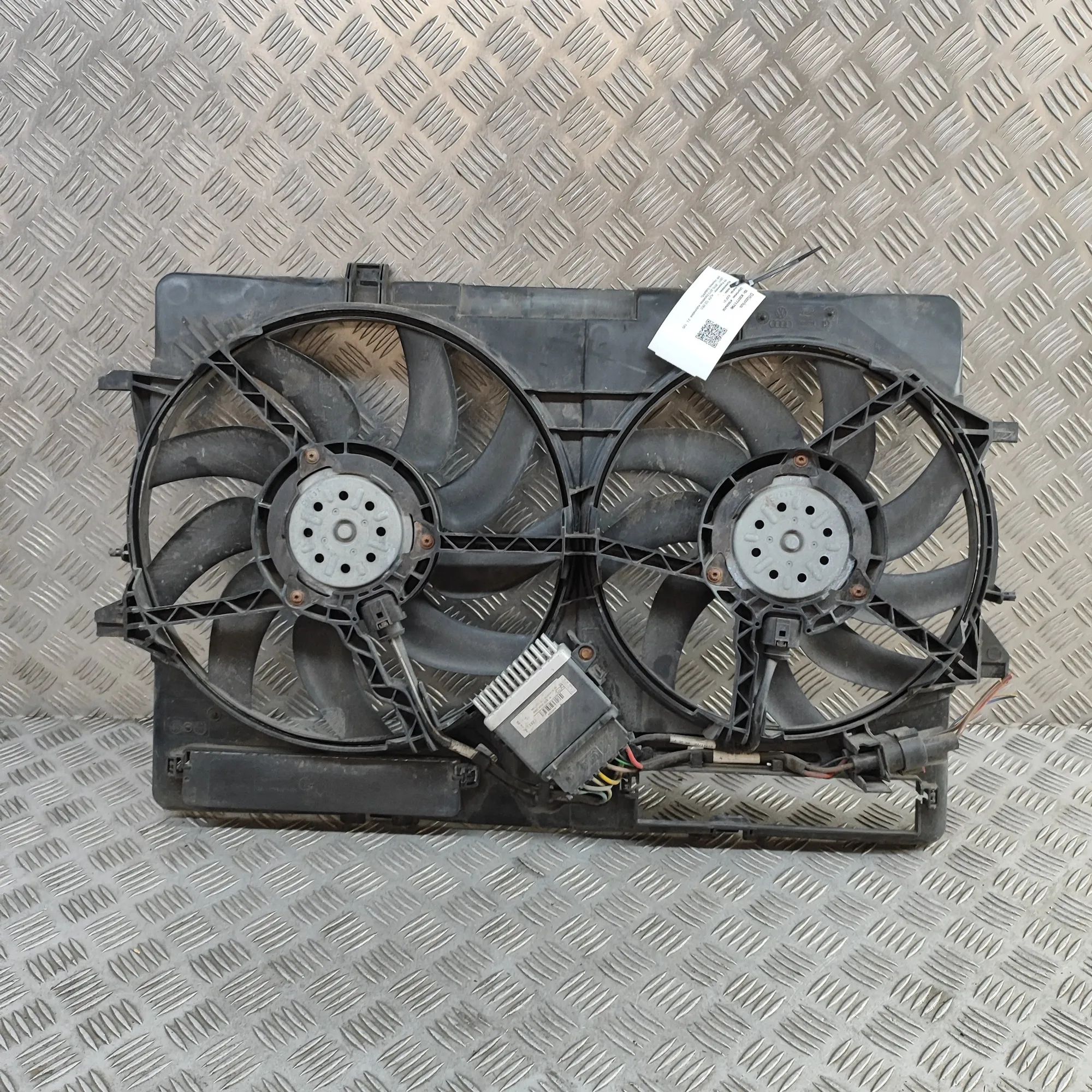 Audi Q3 (8U) Engine Cooling Fan Shroud Engine Cooling Fan Shroud — AUDI Q3 (8U) (2011-...