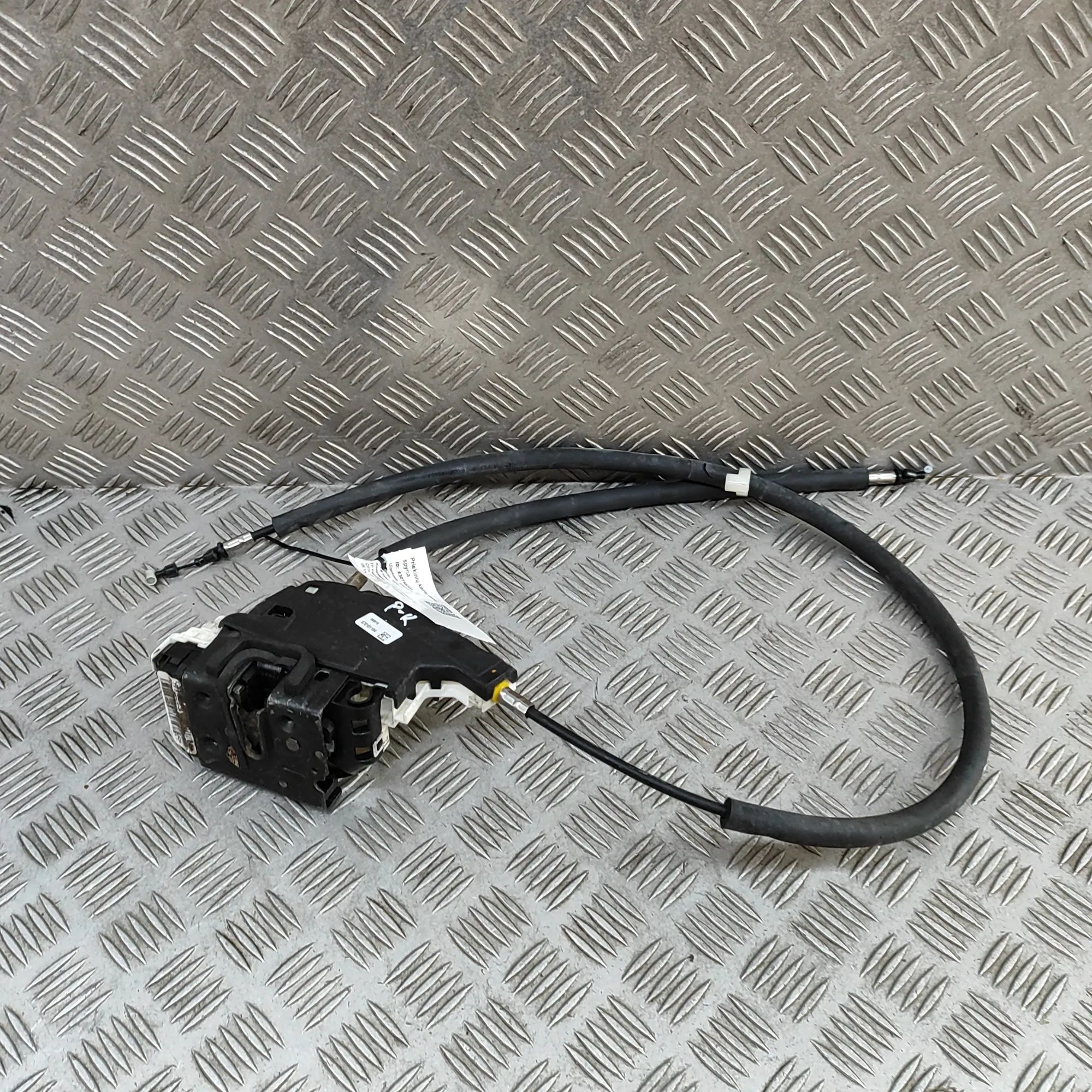 Maserati Levante Door lock — front left Door lock — front left — MASERATI LEVANTE (SUV ...