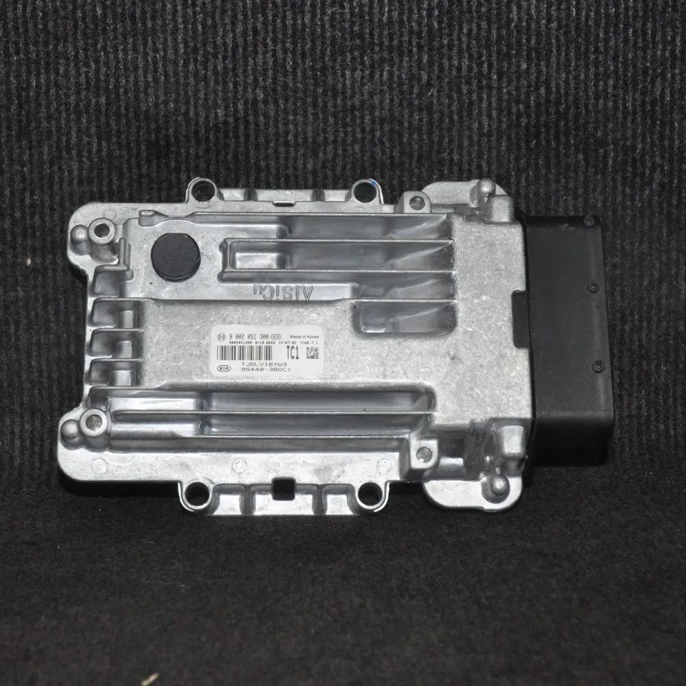 Kia ceed (JD) Engine Control Unit Engine Control Unit — KIA CEE\'D (JD) (2012-201...
