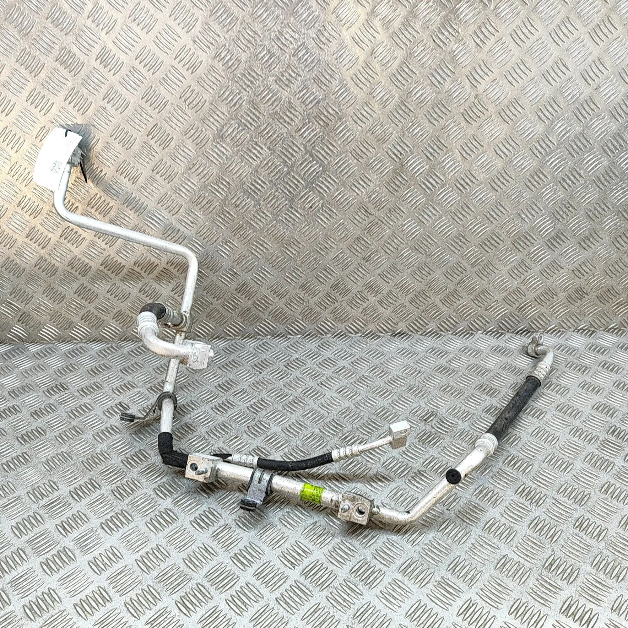 Ssangyong Korando A/C Air Con Hose Pipe A/C Air Con Hose Pipe — SSANGYONG KORANDO (C300...