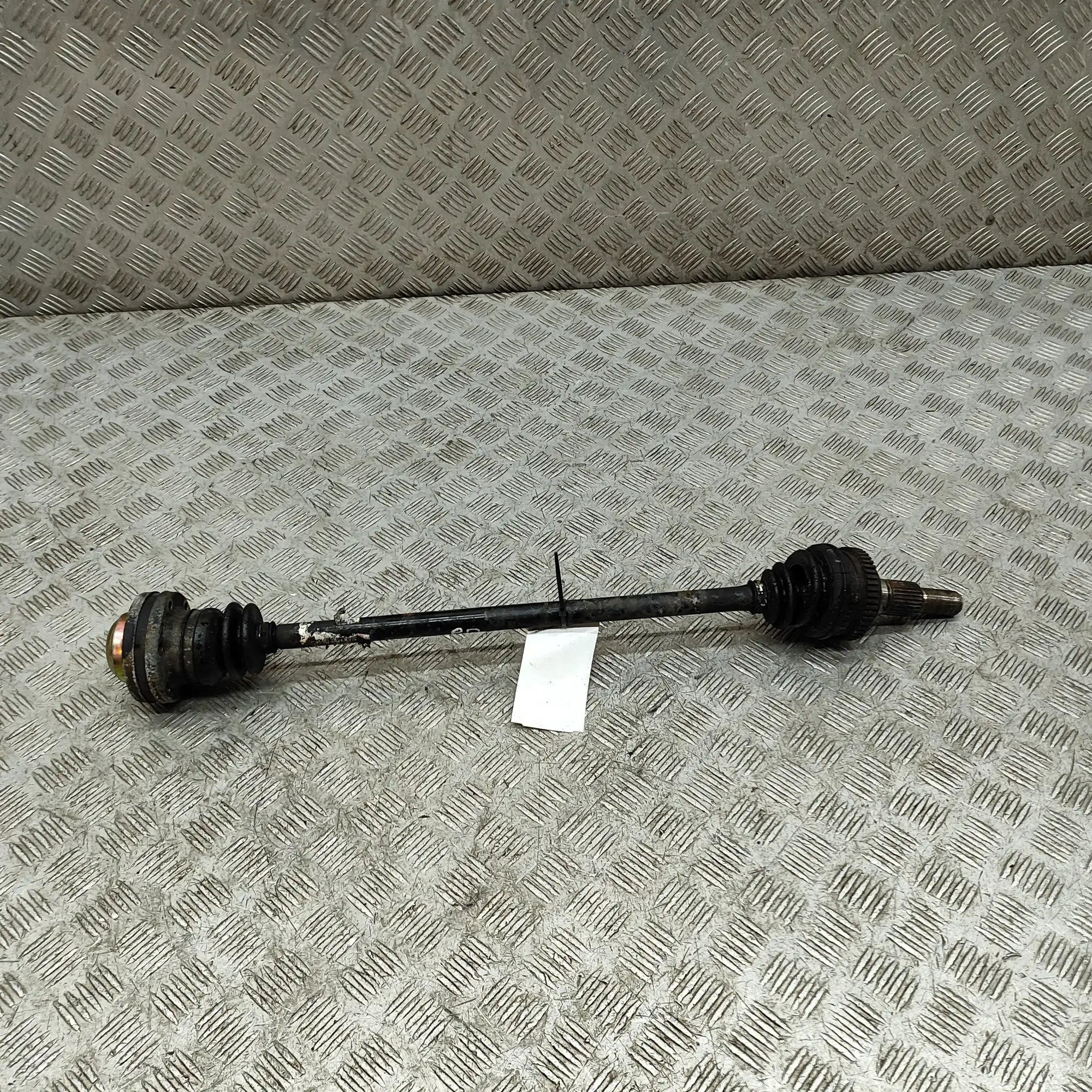 Porsche 911 (996) Front Right Driveshaft Front Right Driveshaft — PORSCHE 911 (Cabrio 99...