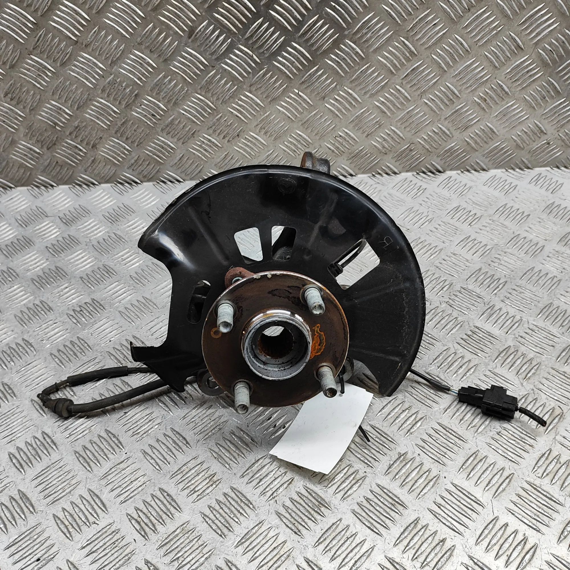 Mazda 2 (XP21) Front Right Wheel Hub Front Right Wheel Hub — MAZDA 2 (DL, DJ) (2014-...