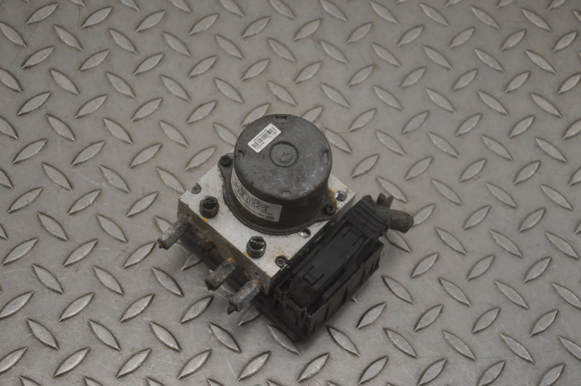 Ssangyong Korando, New Actyon ABS Hydraulipumppu ABS Pump — SSANGYONG KORANDO (2010-...) — 48920...