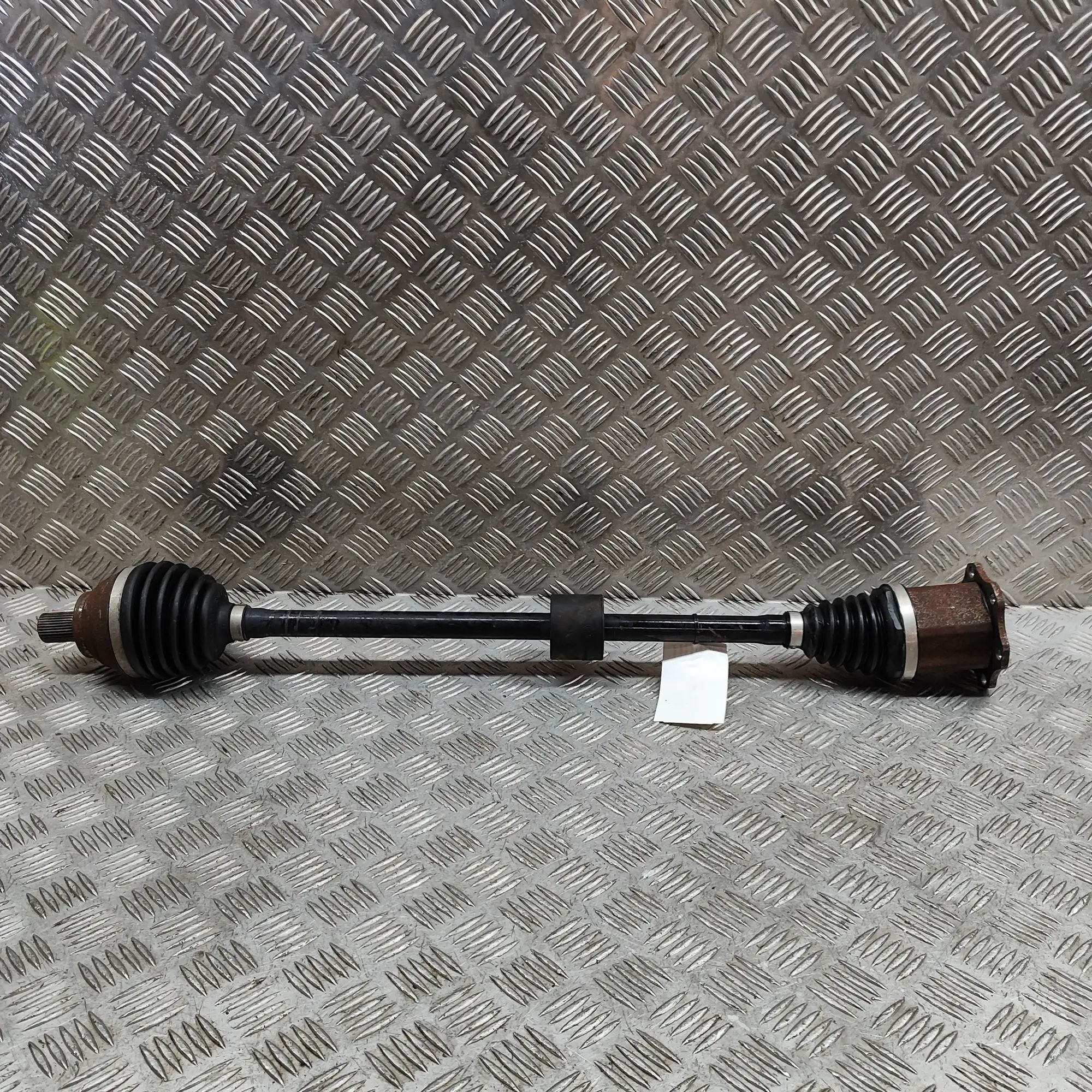 Volkswagen T-Roc Front Right Driveshaft