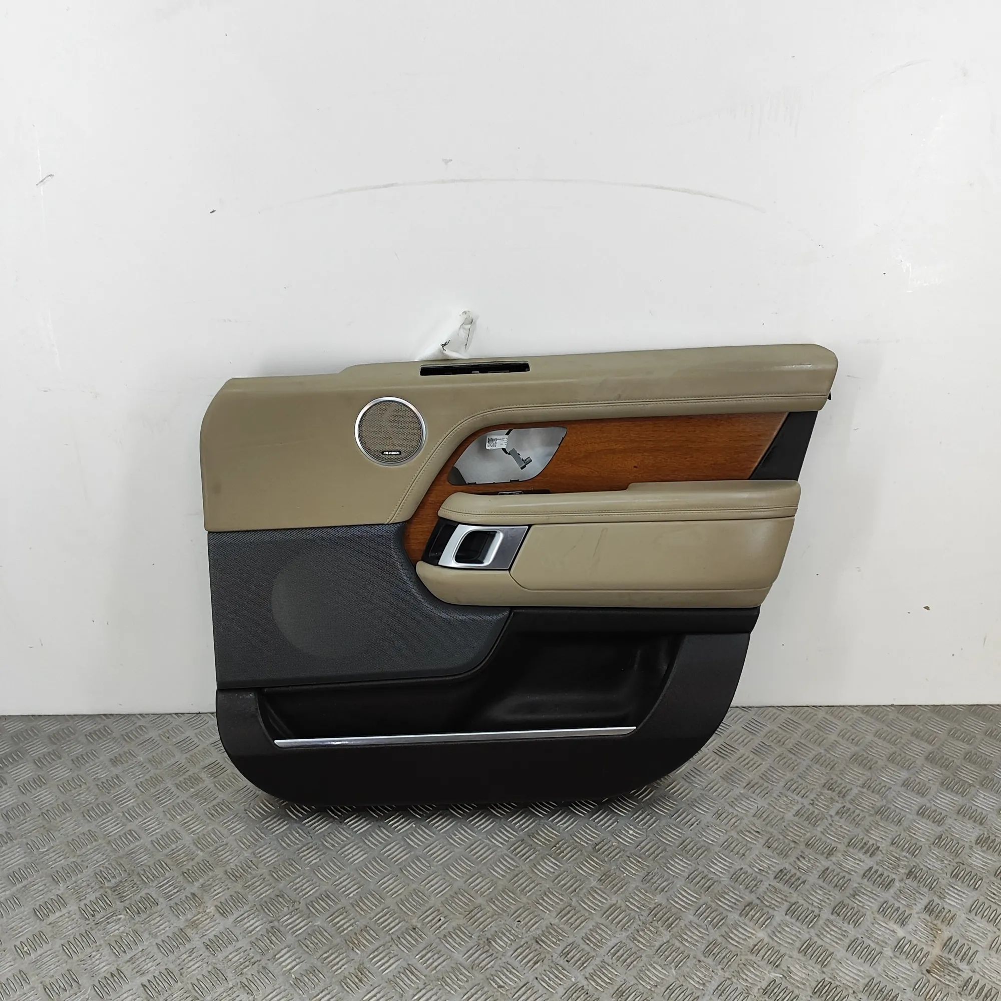 Land Rover Range Rover (L405) Front Right Door Panel Front Right Door Panel — LAND ROVER RANGE ROVER...