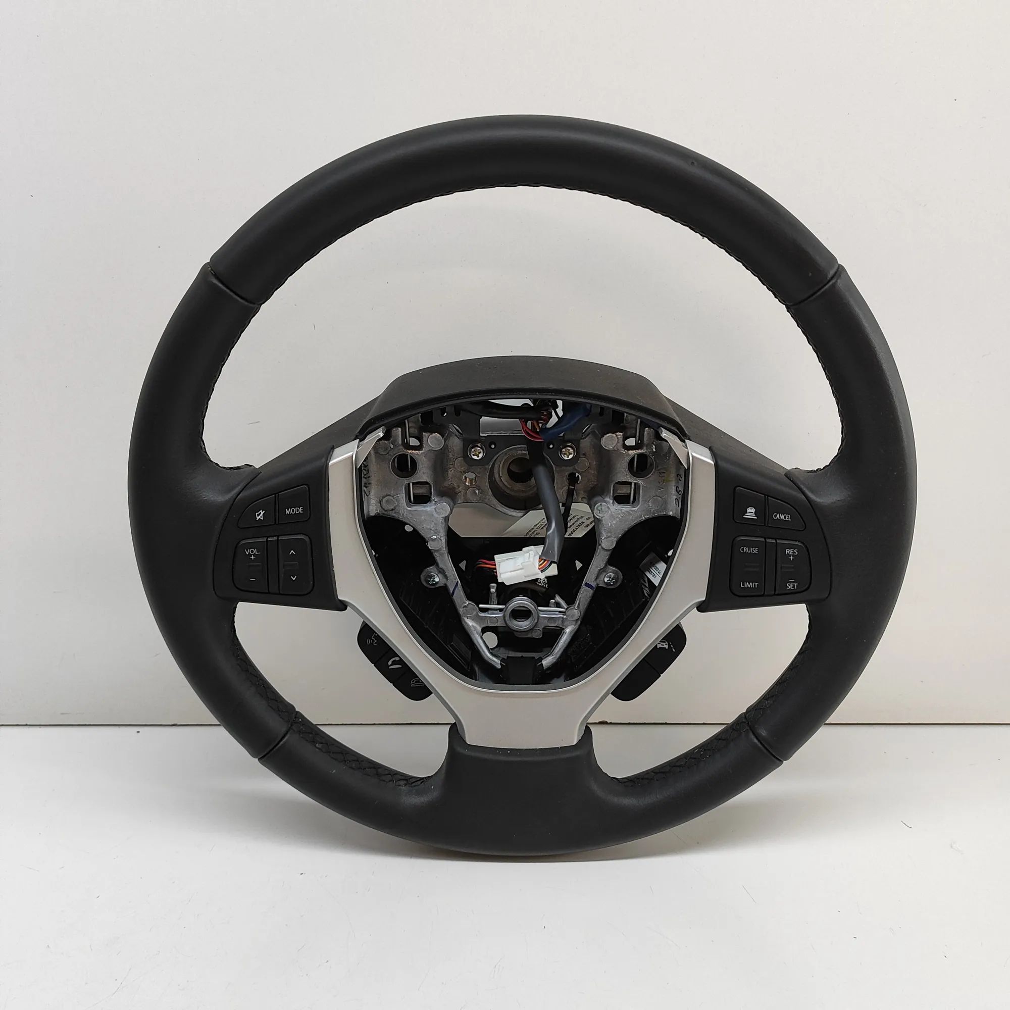 Suzuki Vitara steering wheel Steering Wheel — SUZUKI VITARA (LY) (2015-...) ...