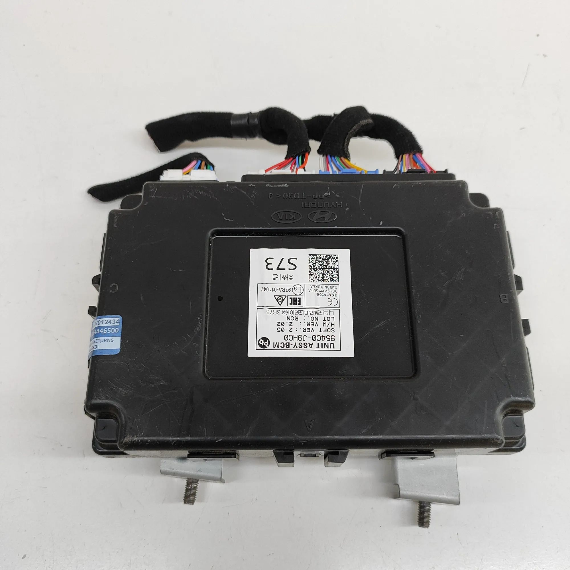Hyundai Kona Comfort Control Unit Comfort Control Unit — HYUNDAI KONA (2017-...) ...