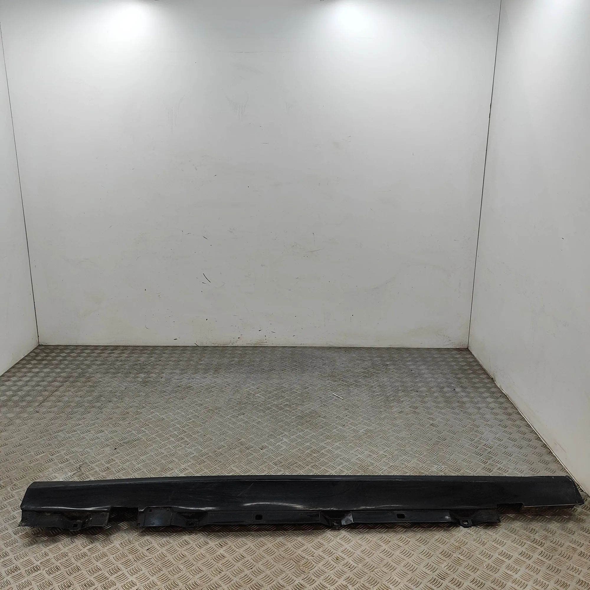 Mercedes-Benz CLA (C118) Right Side Plastic Sideskirt Cover Right Side Plastic Sideskirt Cover — MERCEDES B...