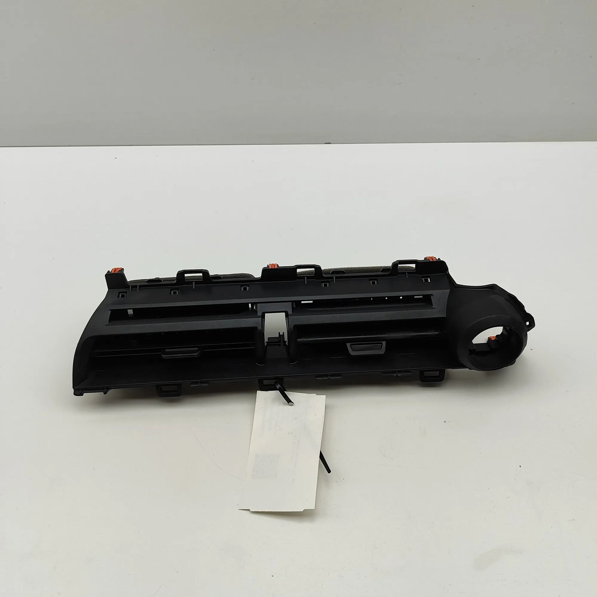Toyota Prius Dashboard Air Vents Dashboard Air Vents — TOYOTA PRIUS (_W6_) (2023...