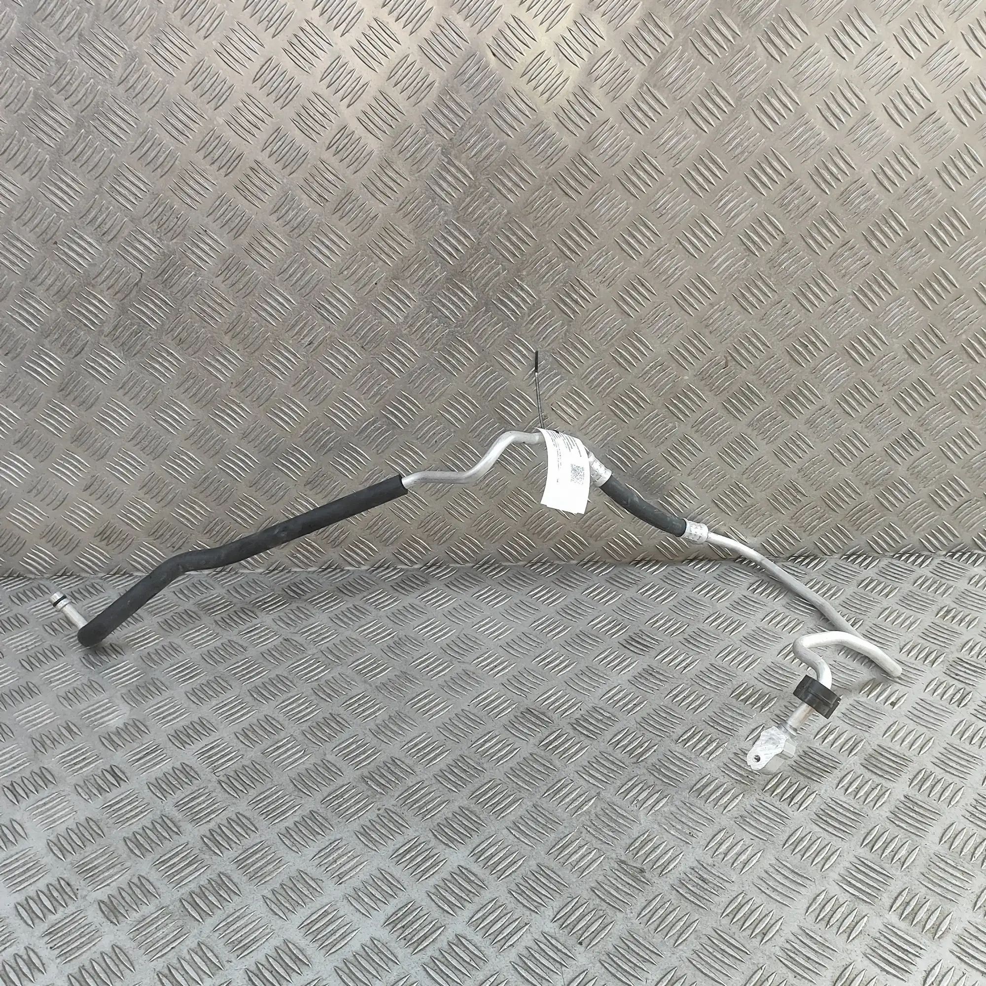 Toyota Prius A/C Air Con Hose Pipe A/C Air Con Hose Pipe — TOYOTA PRIUS (_W6_) (20...
