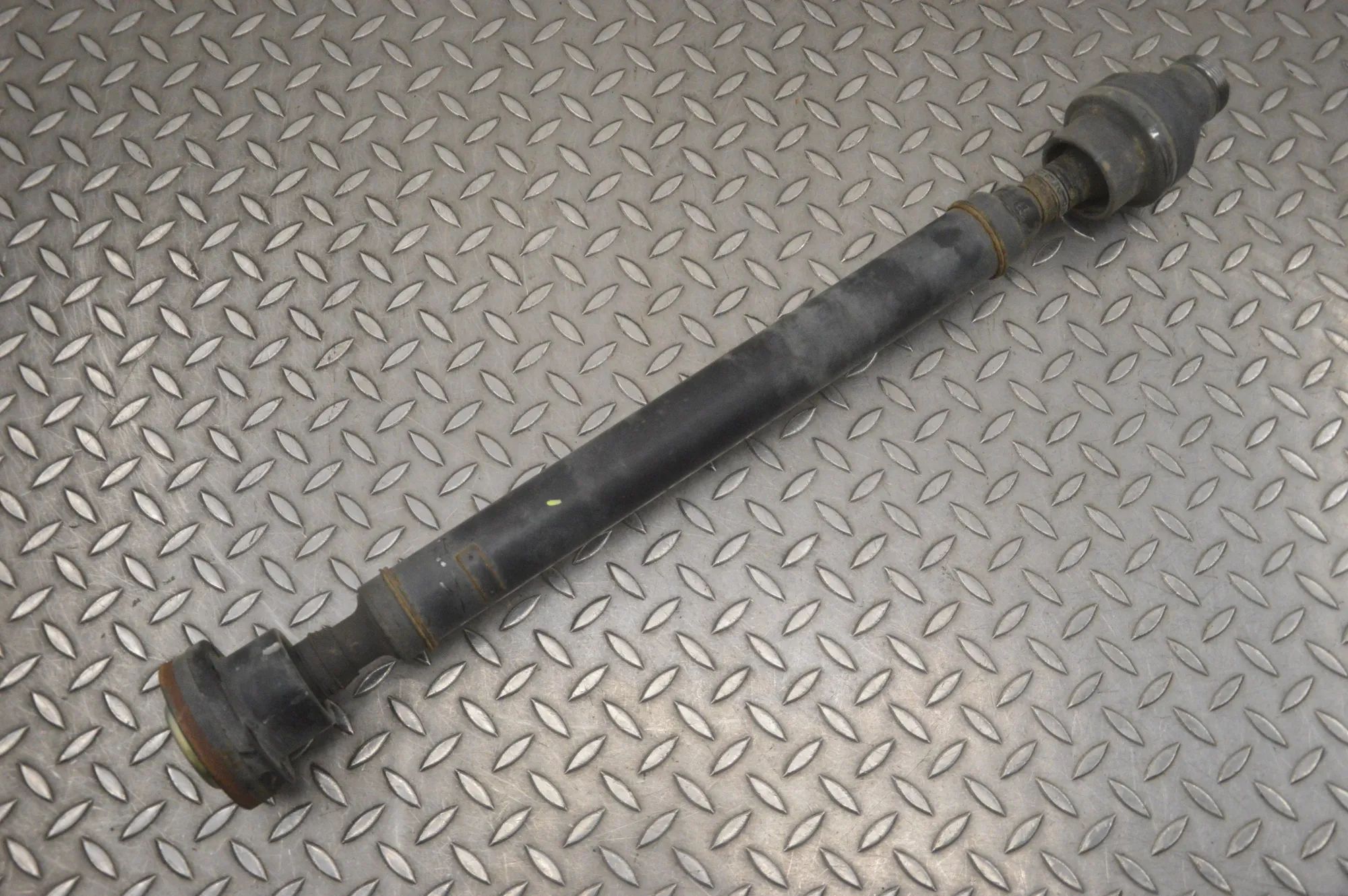 Land Rover Discovery Gearbox Short Propshaft Gearbox Short Propshaft — LAND ROVER DISCOVERY ...