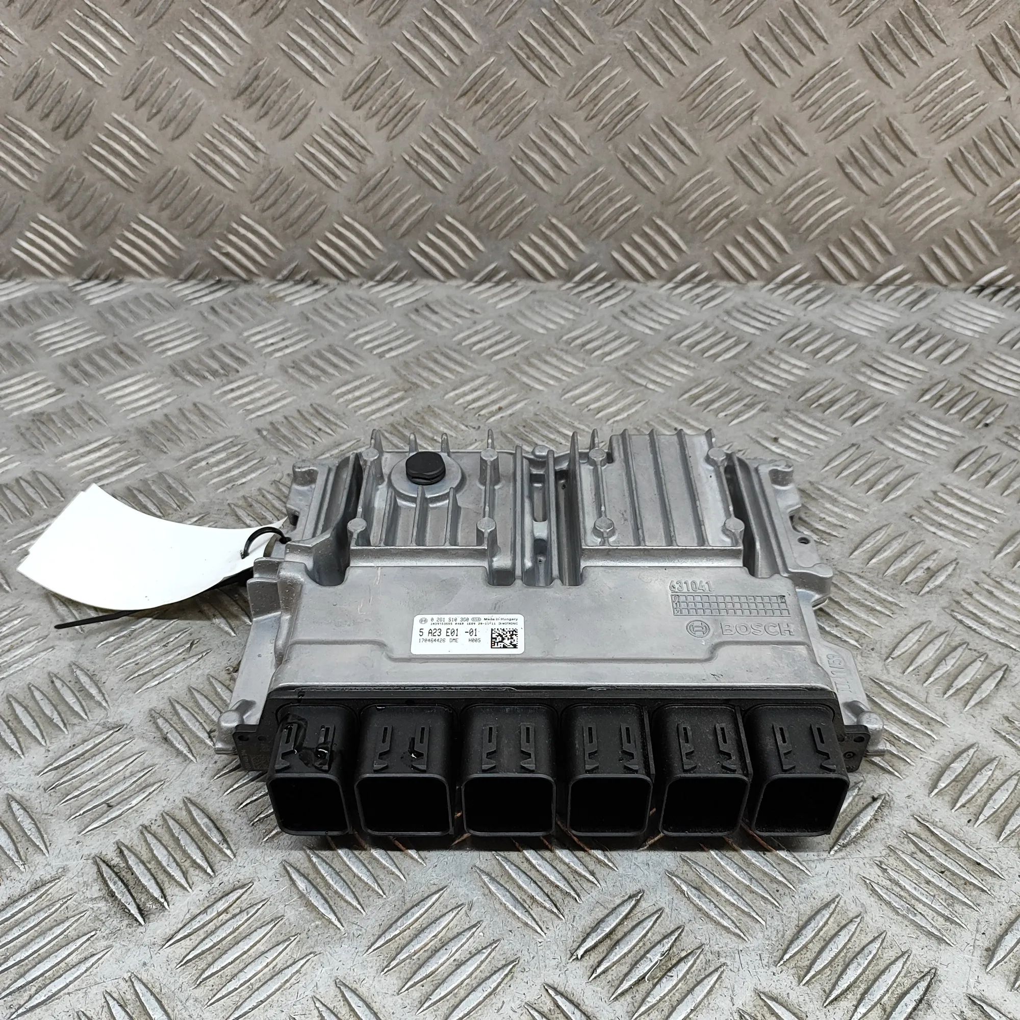 BMW 2 (F22 / F23) Engine Control Unit Engine Control Unit — BMW 2 SERIES (Gran Coupe ...