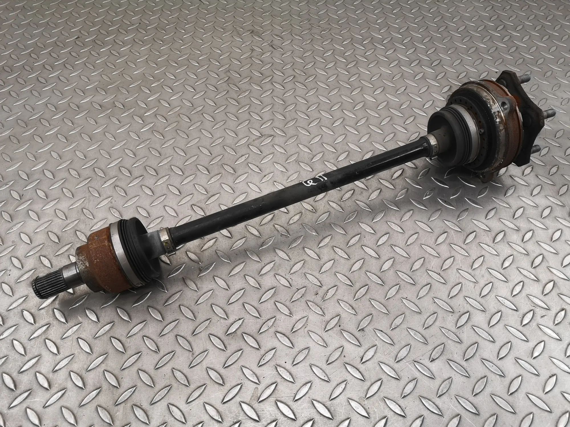 Hyundai Ioniq 5 Rear Right Driveshaft Rear Right Driveshaft — HYUNDAI IONIQ (5 NE) (2...