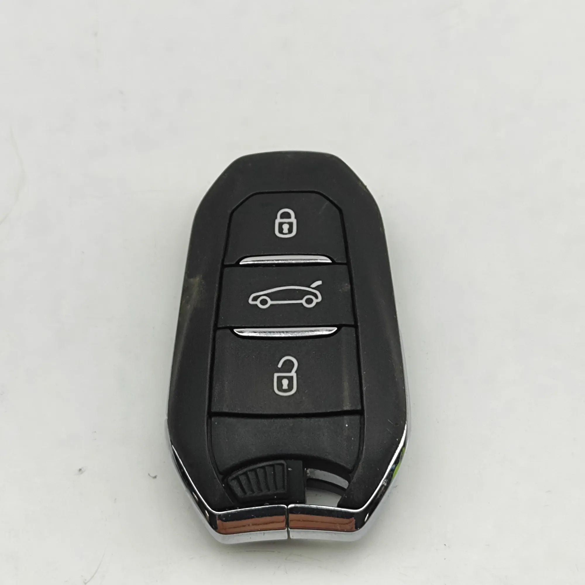 Jeep Avenger Ignition key