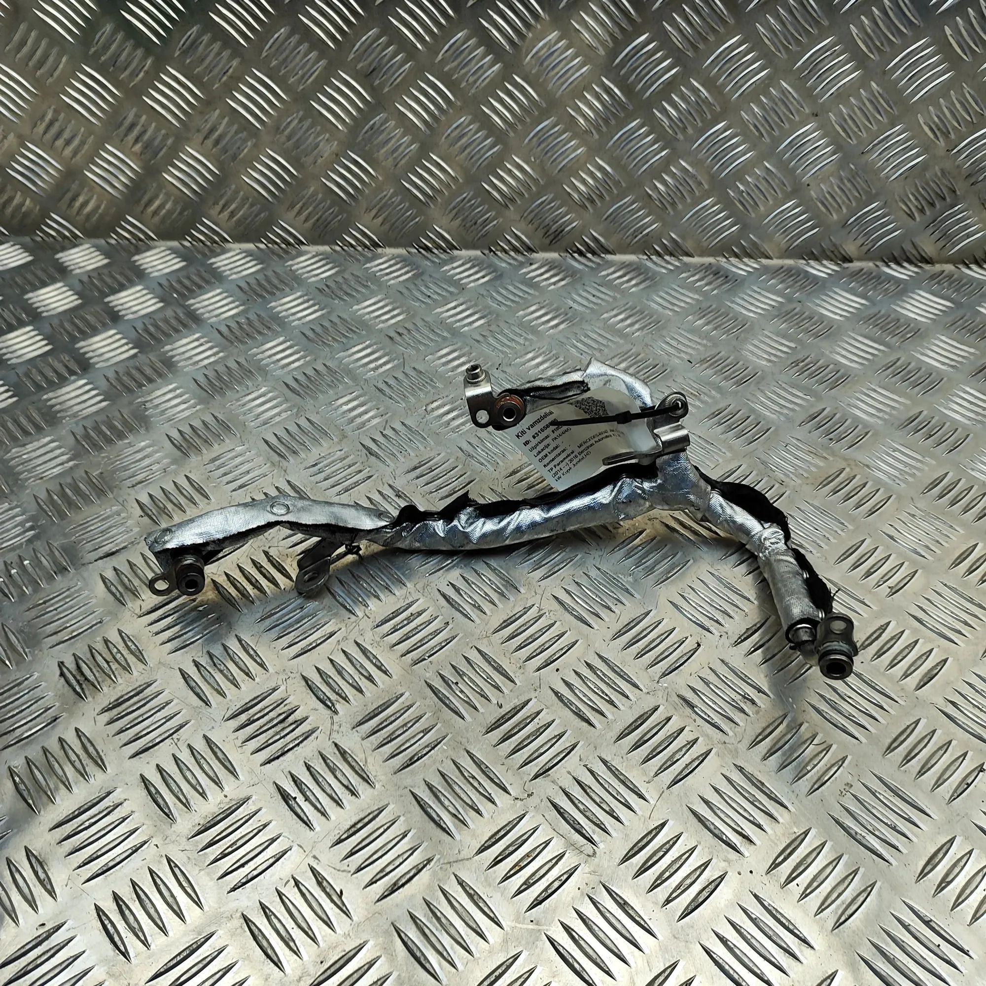 Mercedes-Benz A (W176) Turbocharger Oil Pipe Turbocharger Oil Pipe — MERCEDES BENZ AMG (GT C...