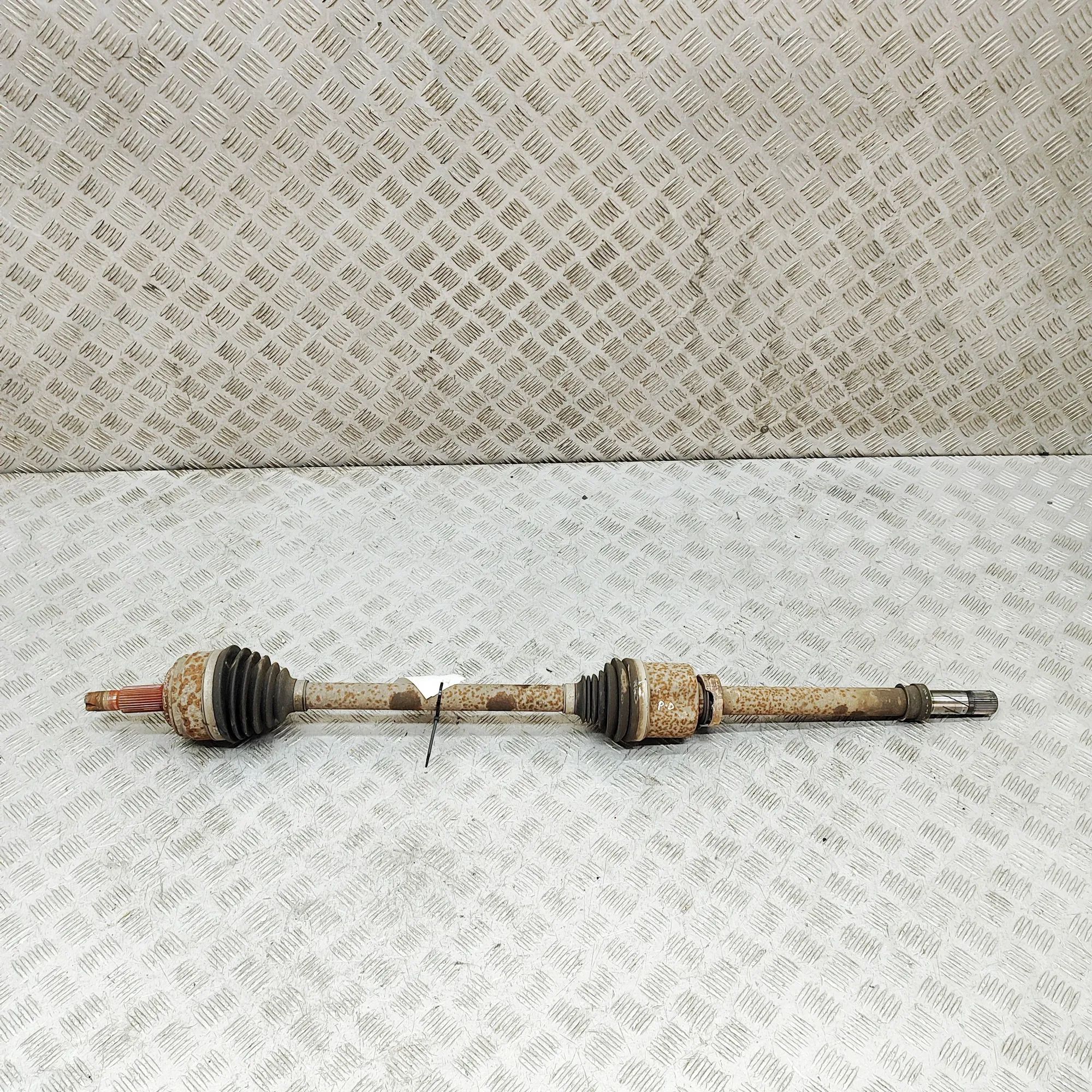 Nissan NV400 / Interstar Front Right Driveshaft Front Right Driveshaft — NISSAN NV400 (Van) (20...
